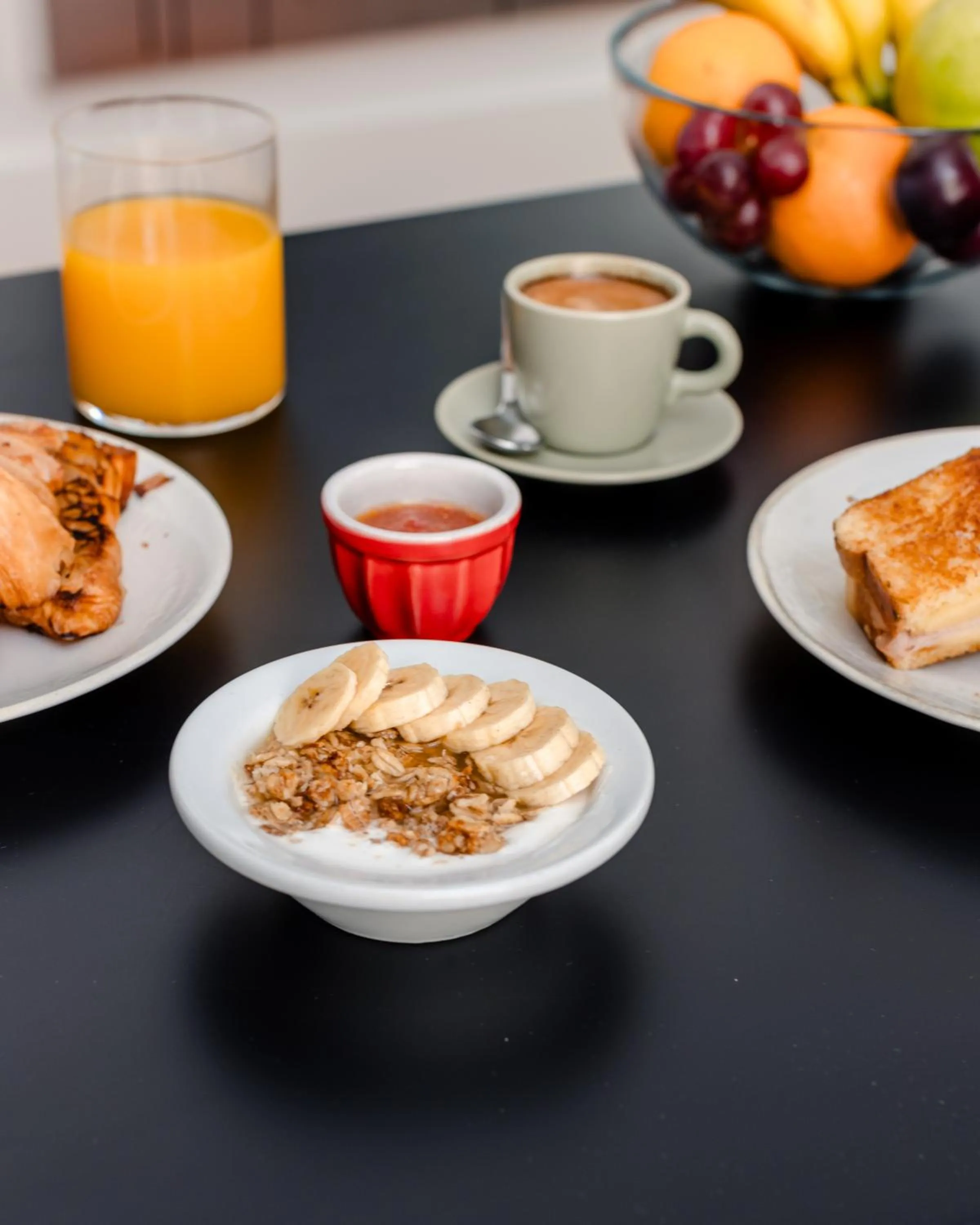 kitchen in The Park Suites by IRES LAR