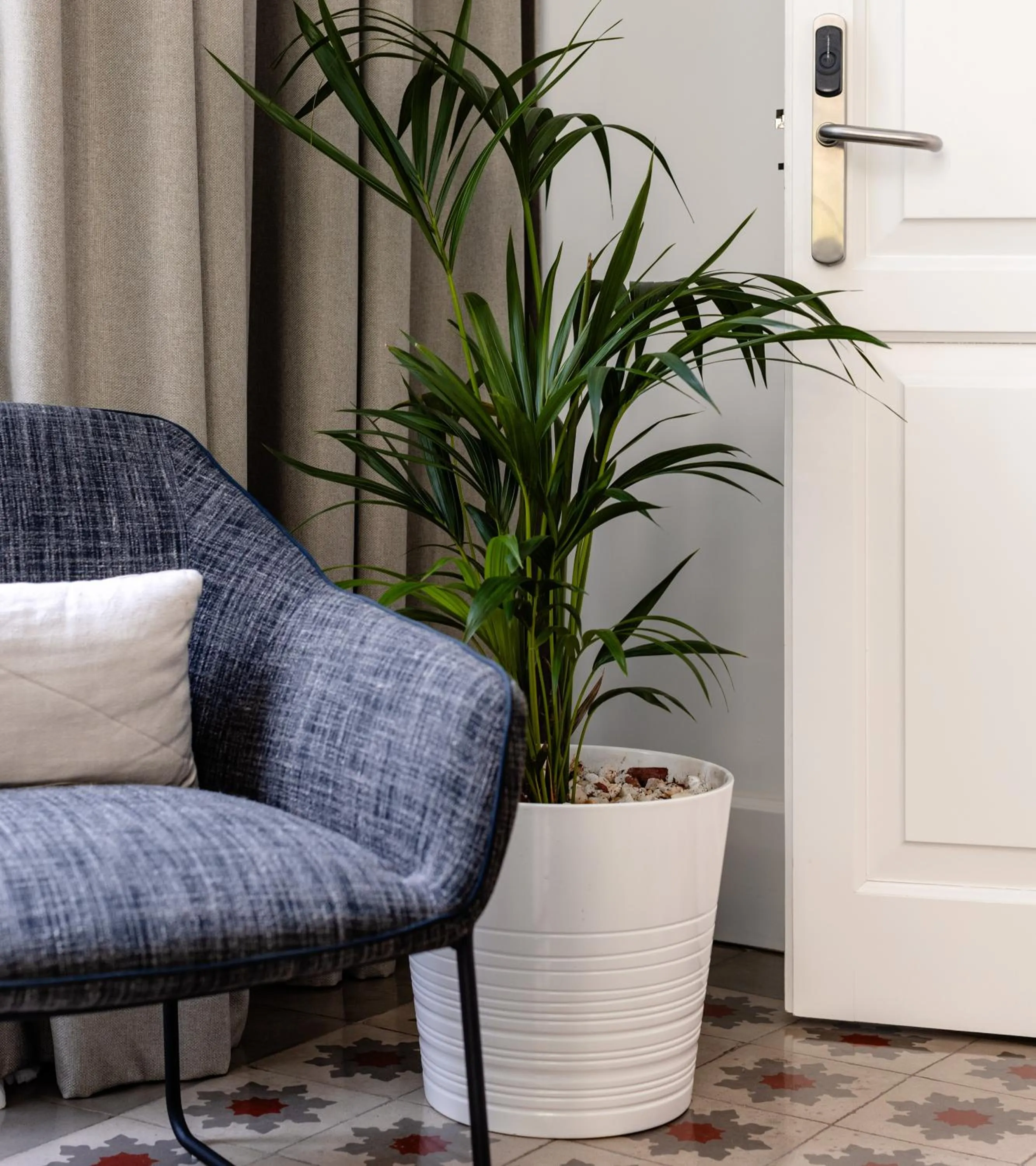 Area and facilities in The Park Suites by IRES LAR