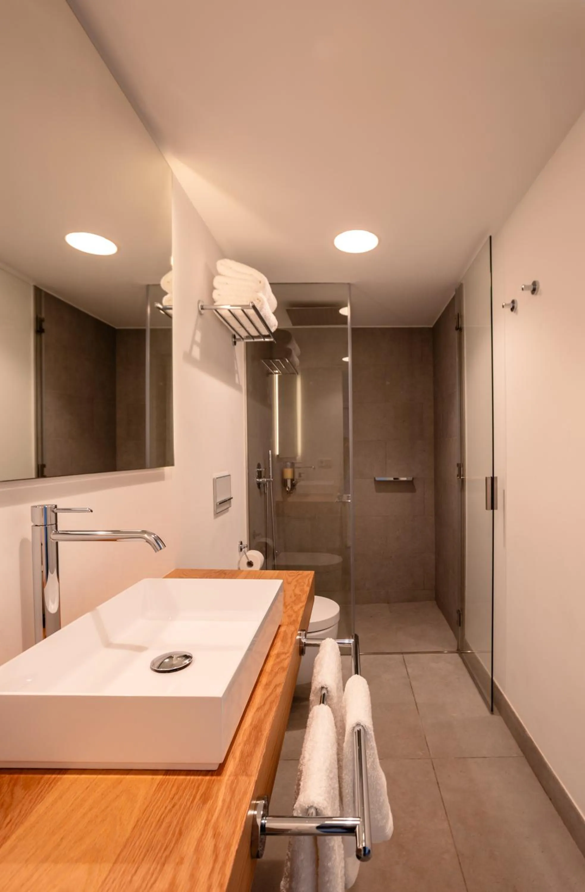 Bathroom in The Park Suites by IRES LAR