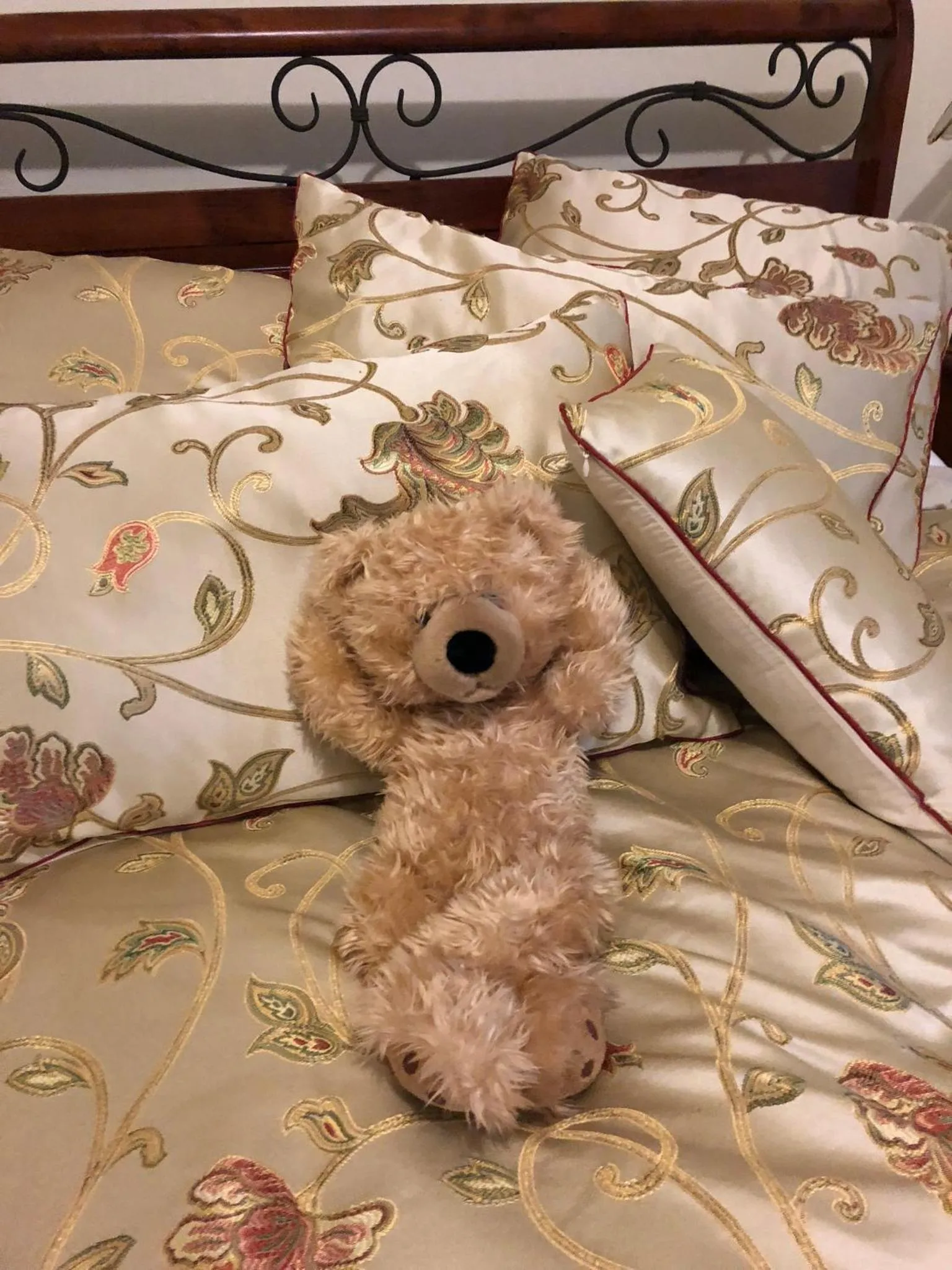 Bed in Admurraya House Bed & Breakfast