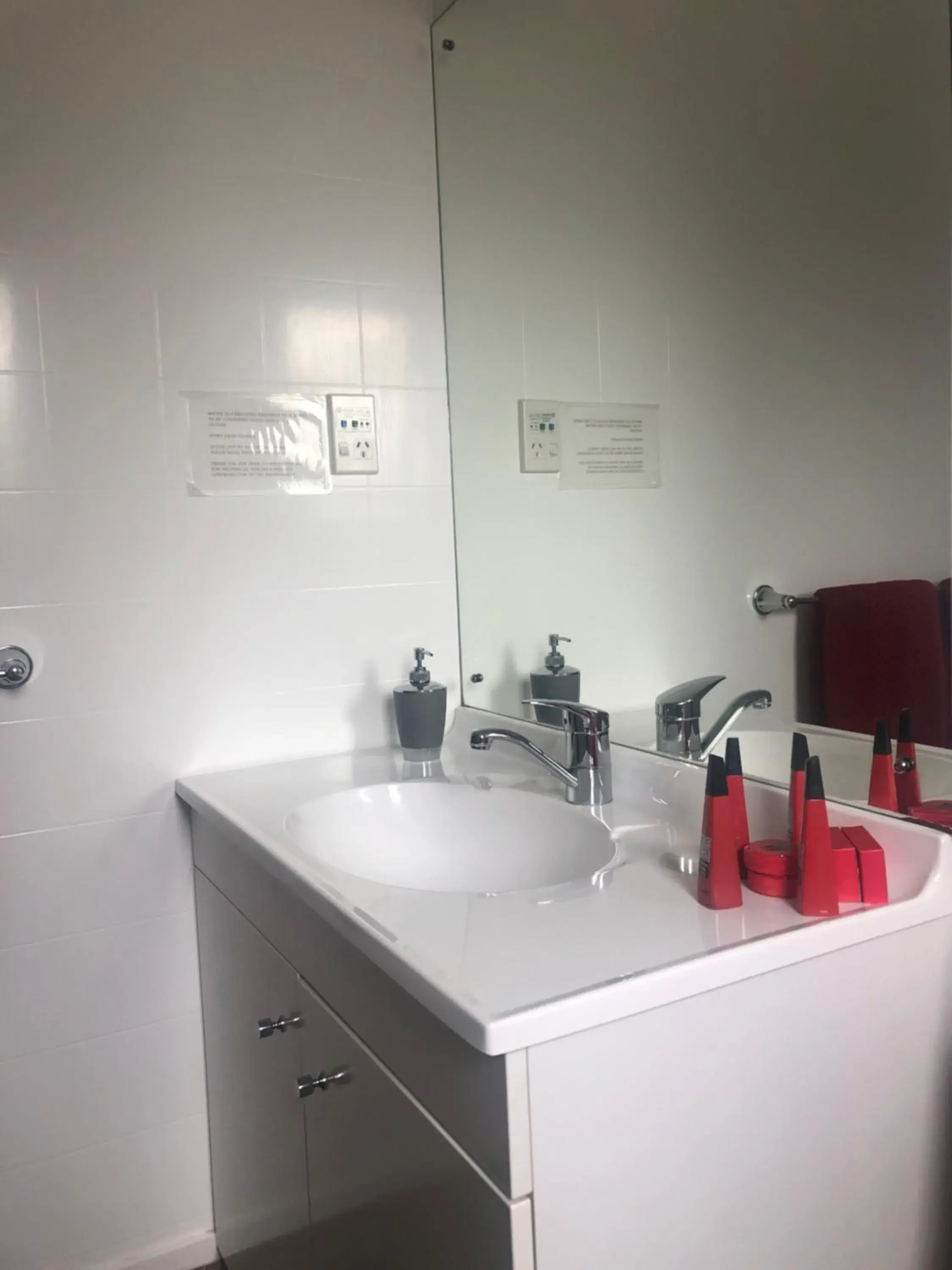 Family Apartment in Thornton Lodge Motel Family Apartment in Thornton Lodge Motel