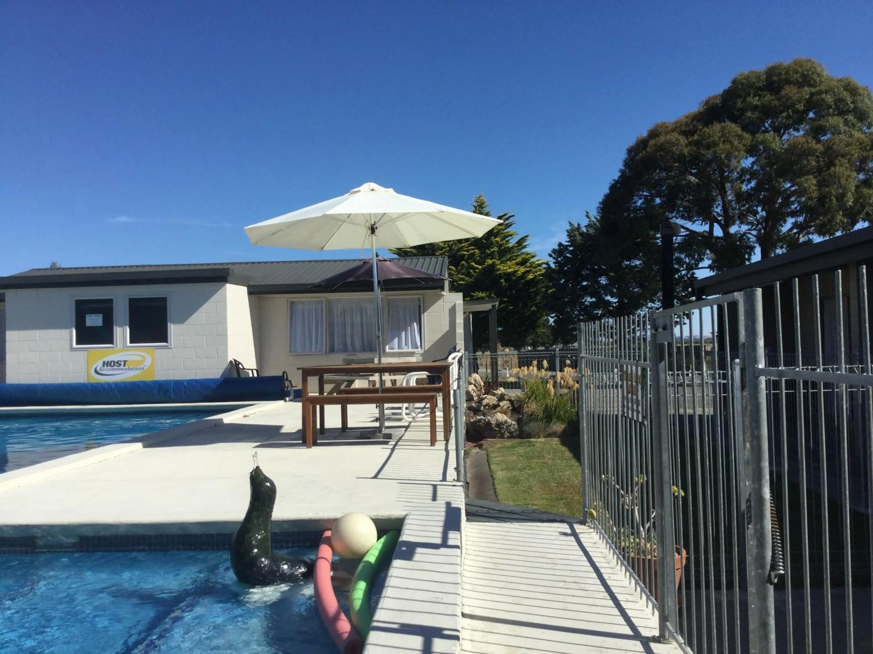 Bathroom in Thornton Lodge Motel