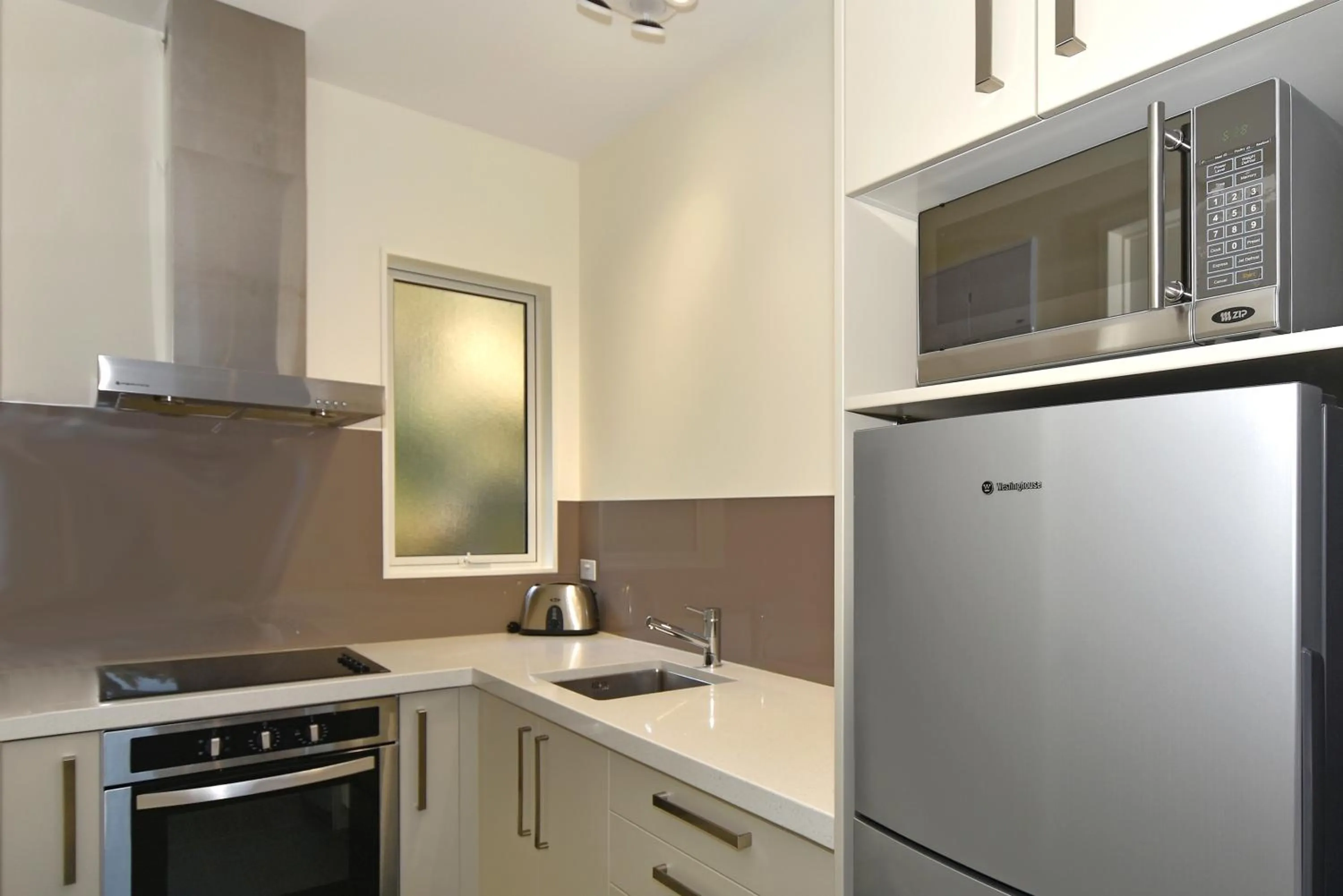 Coffee/tea facilities in Aspen Court Franz Josef