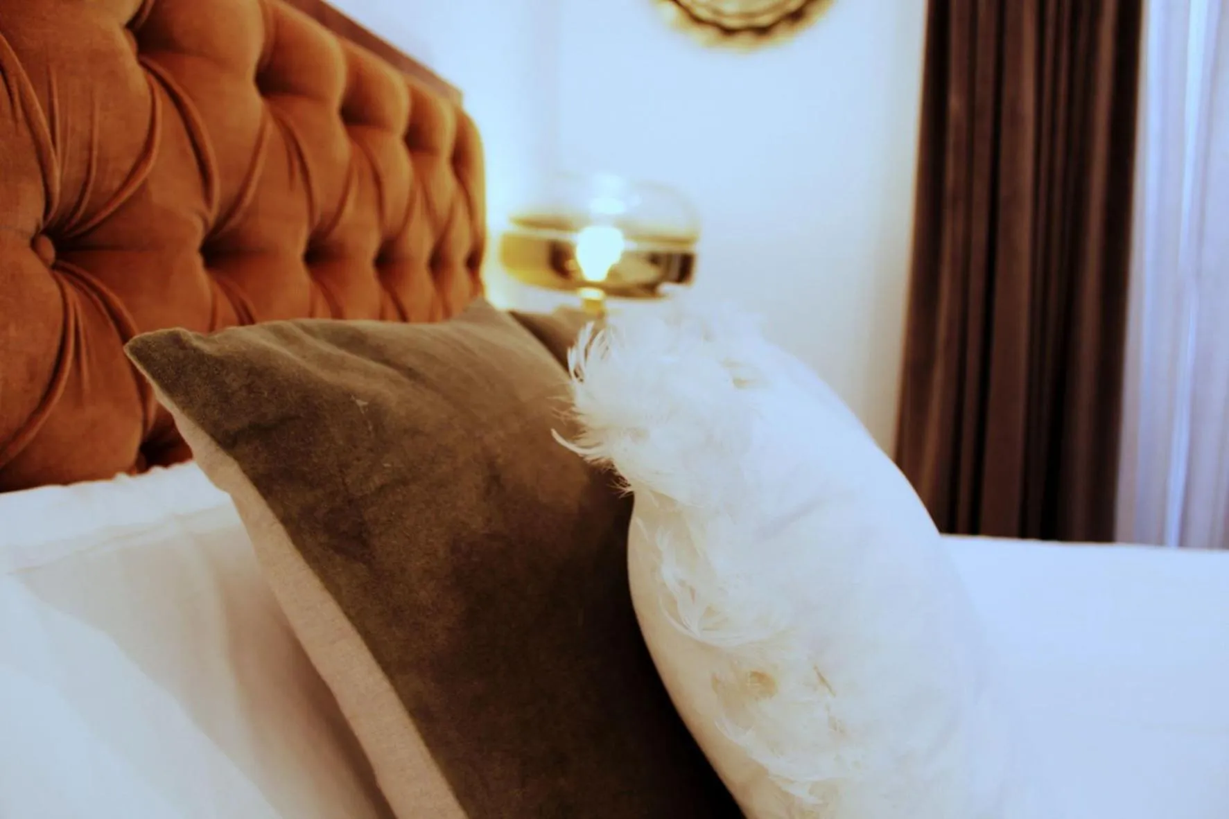 Bed in Hostal Roomsole