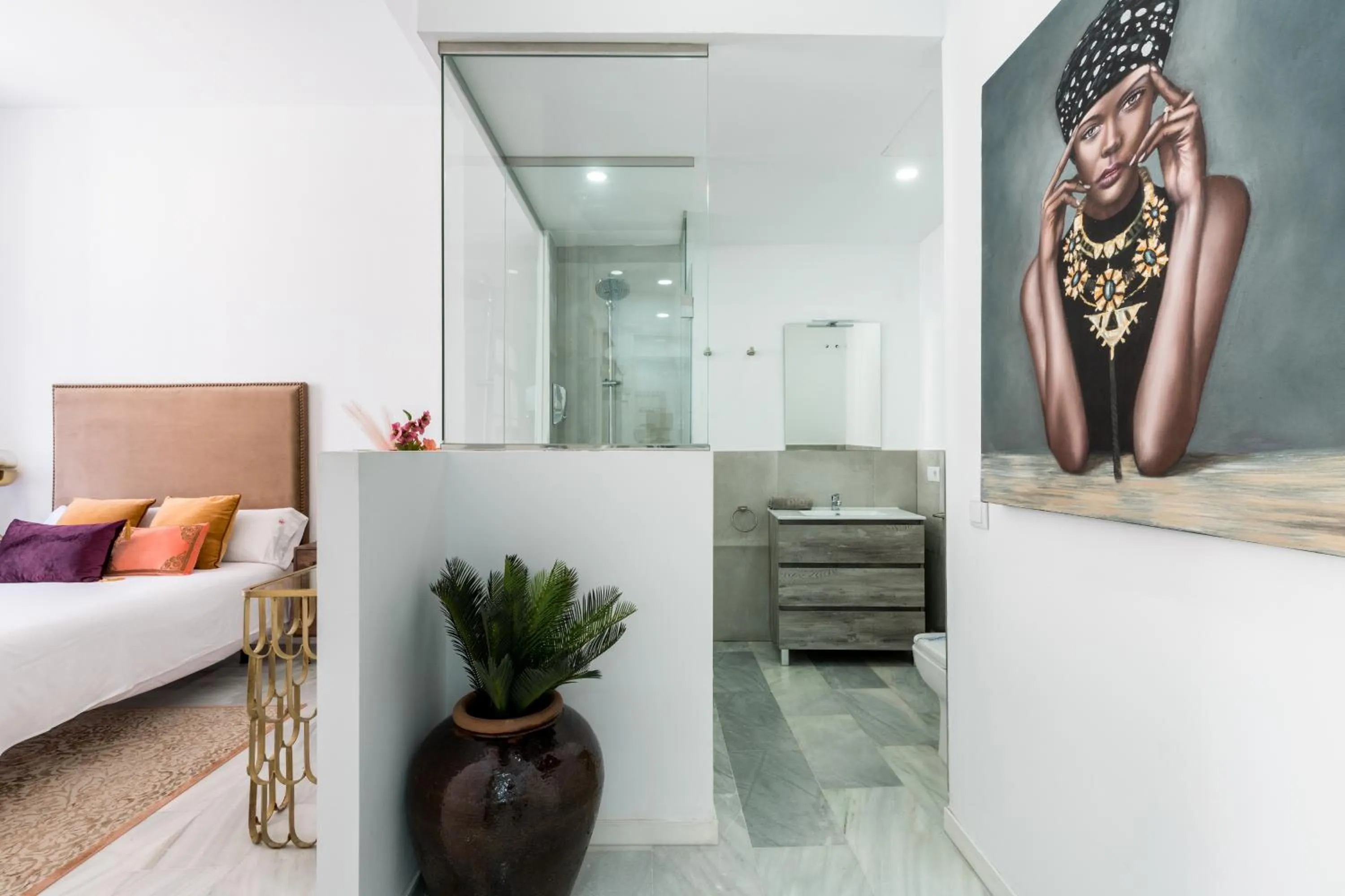 Decorative detail in Hostal Roomsole