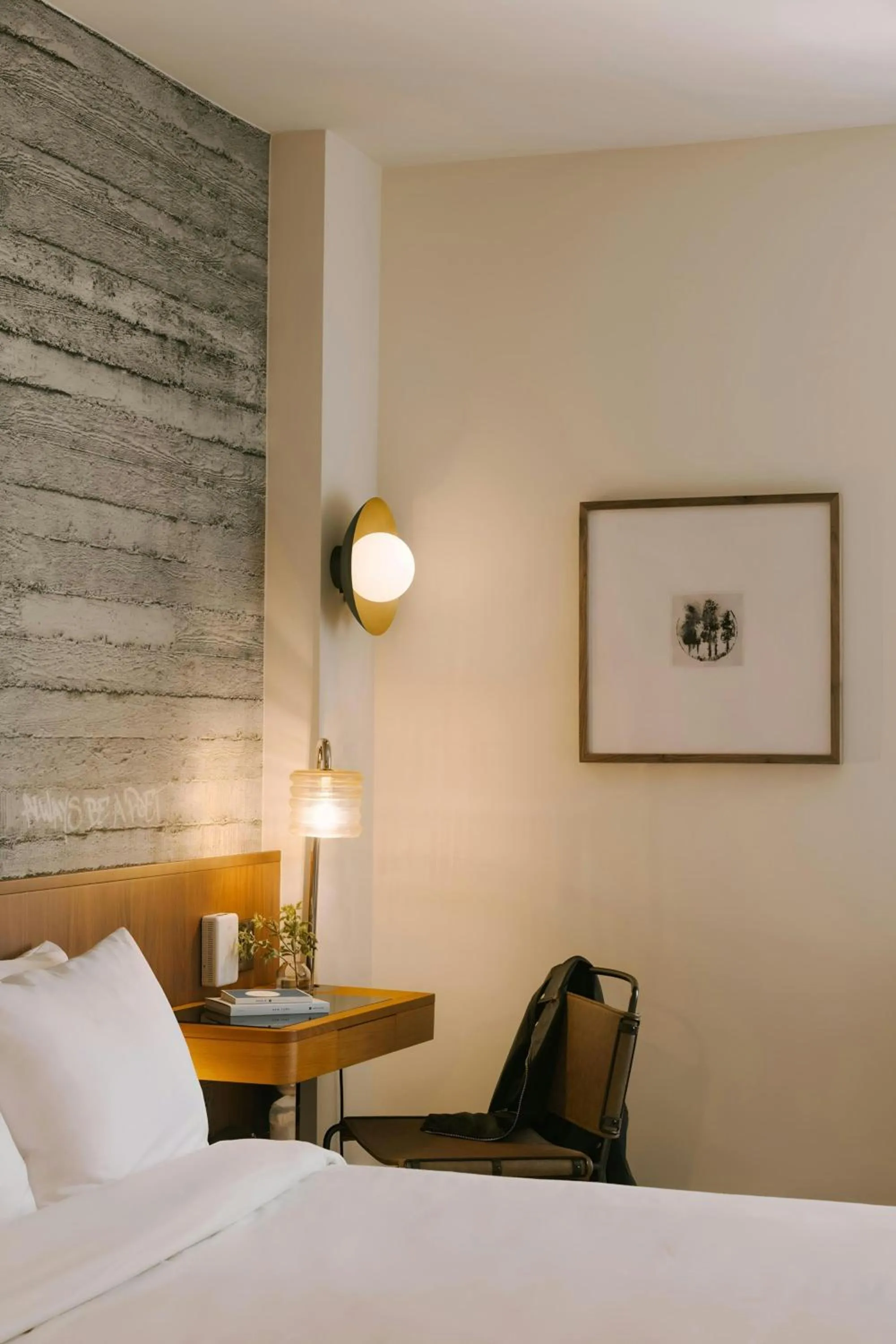 Bedroom, Bed in Henri on 24 Hotel Chelsea, Sonder by Marriott Bonvoy