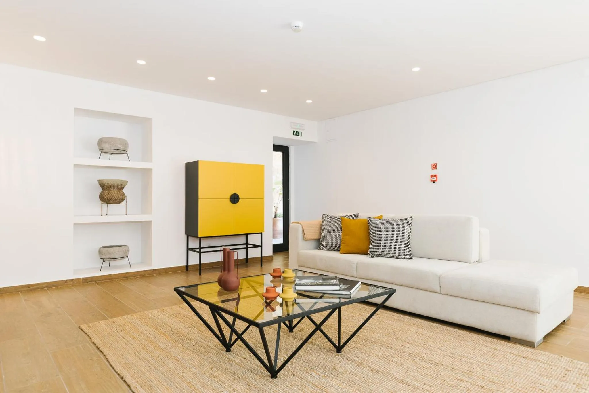 Communal lounge/ TV room in Casa Vieira Lobo
