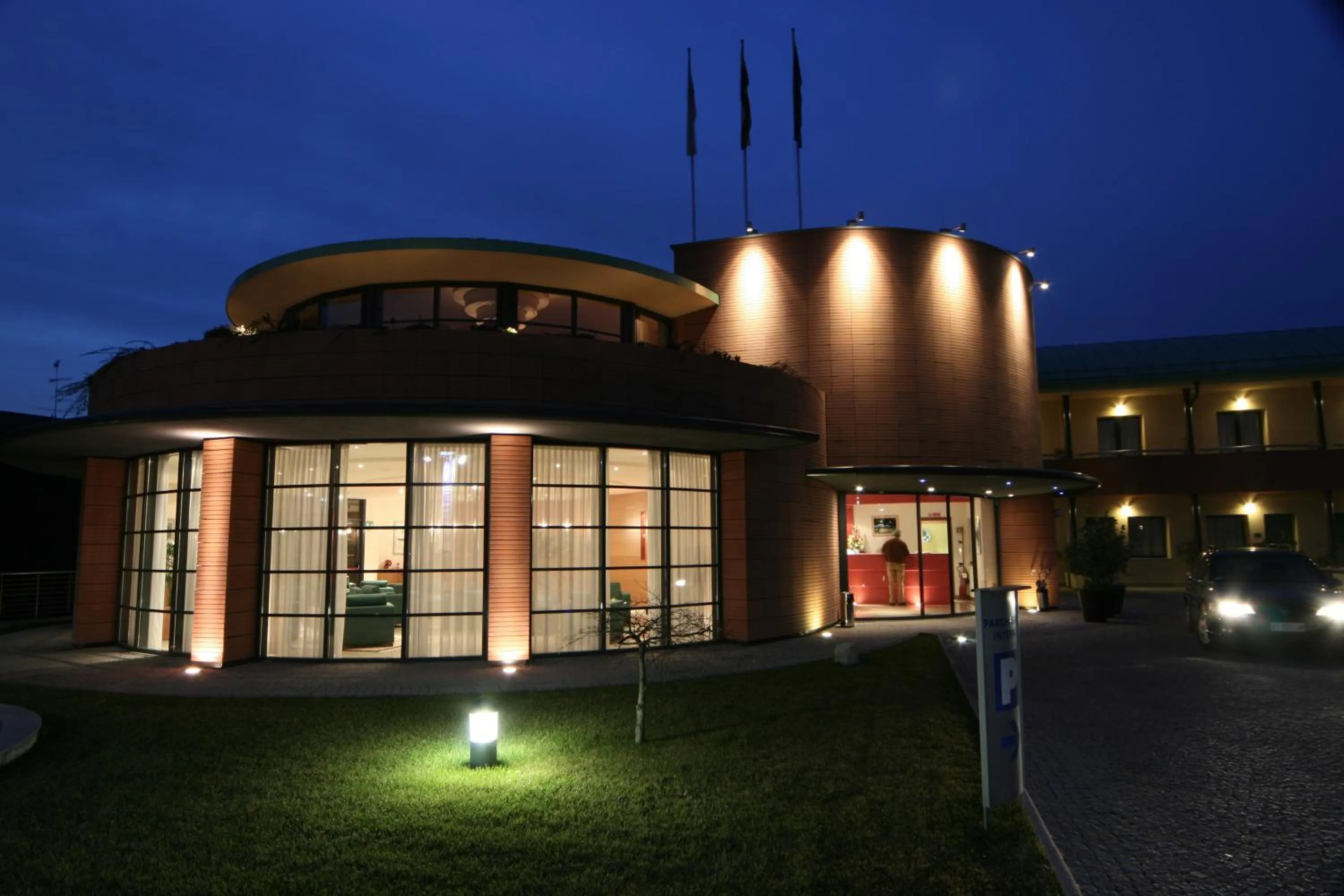 Facade/entrance in Luna Hotel Lago Maggiore Arona