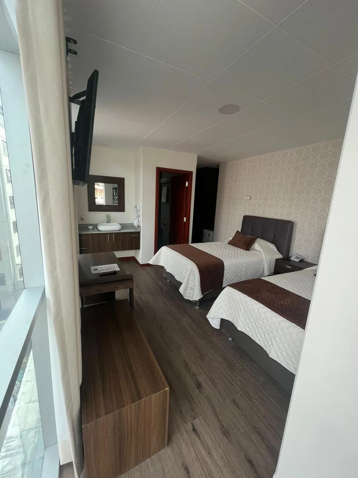 Photo of the whole room, Bed in Novum Hotel