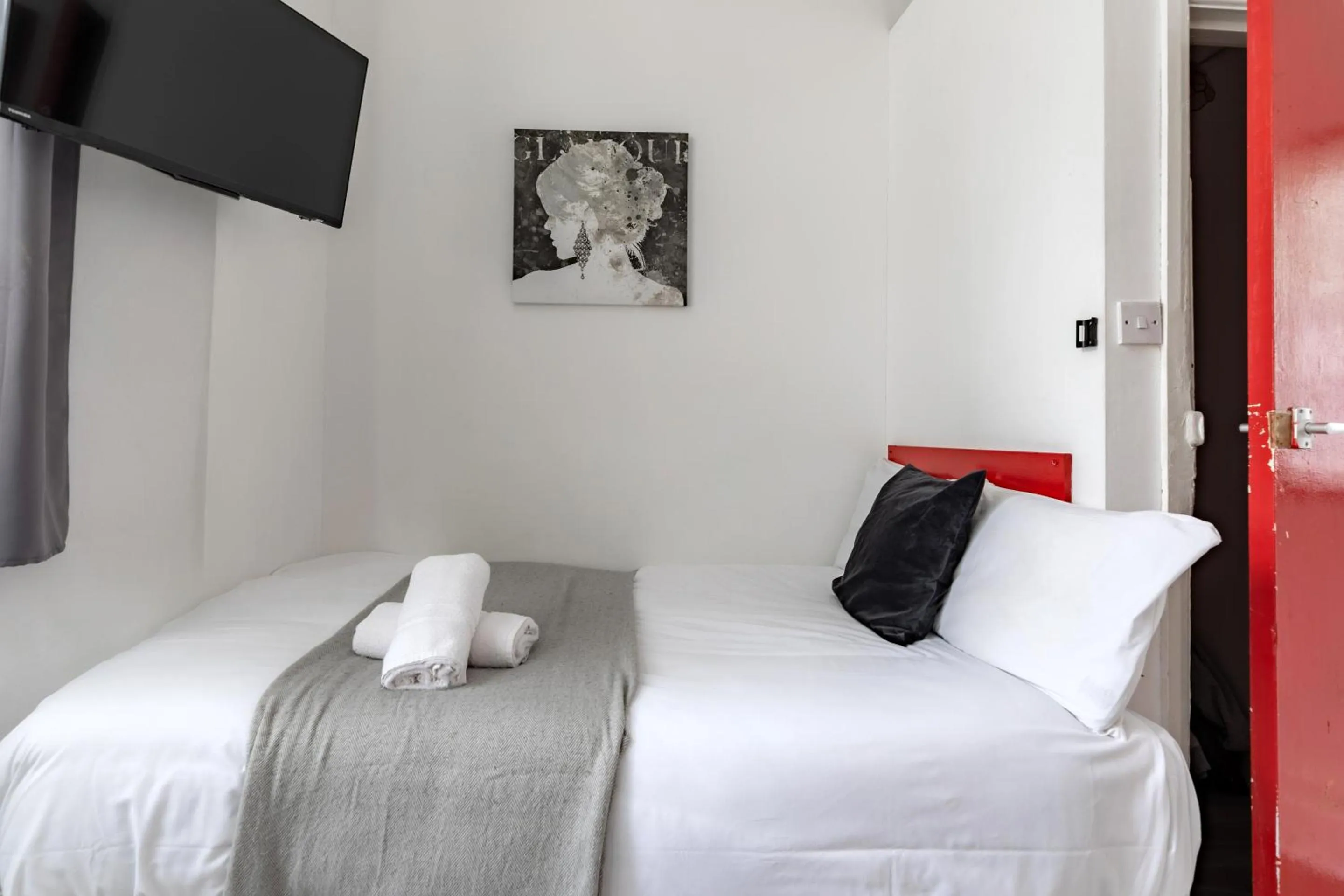 Bedroom, Bed in Orlando hotel