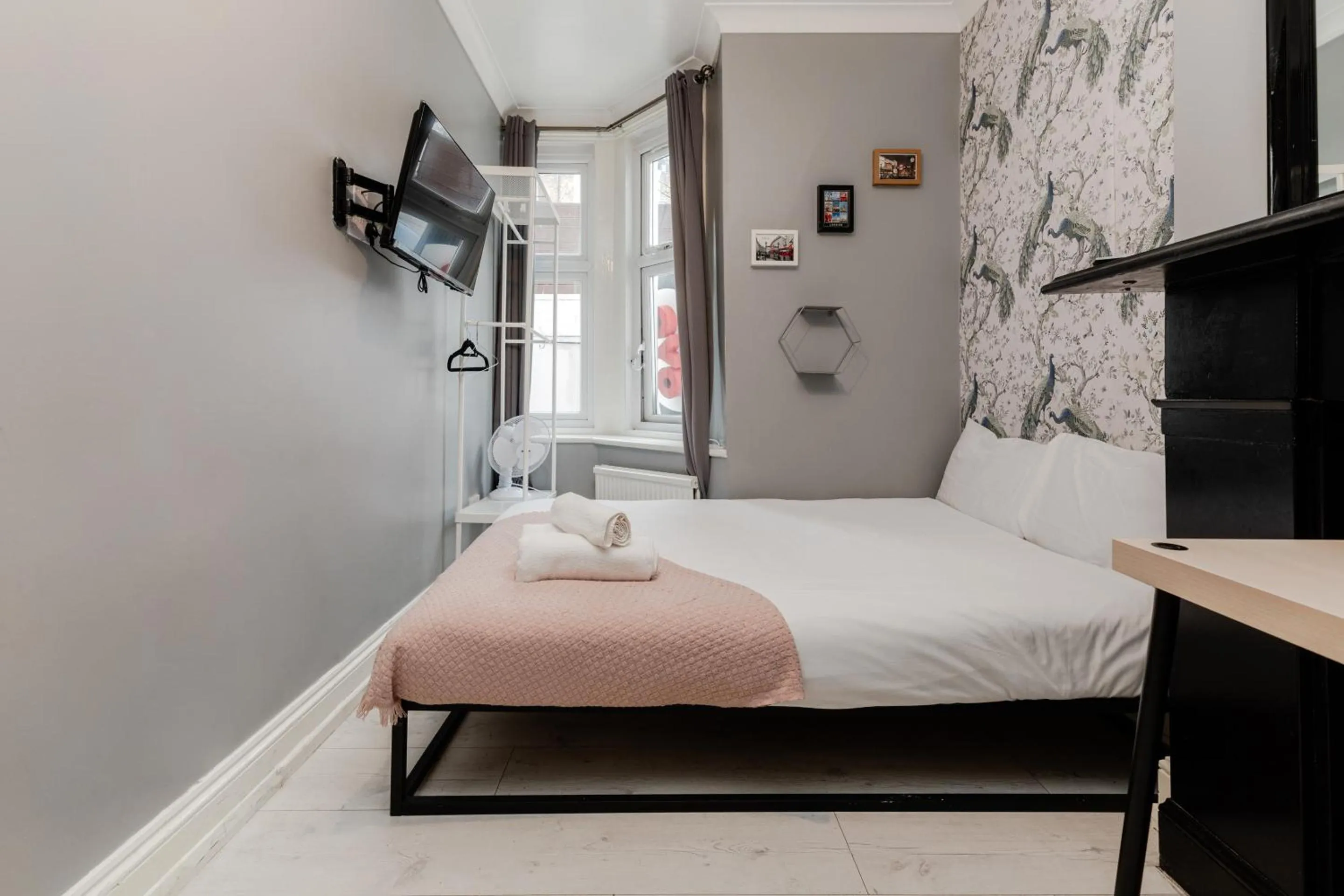 Bedroom, Bed in Orlando hotel