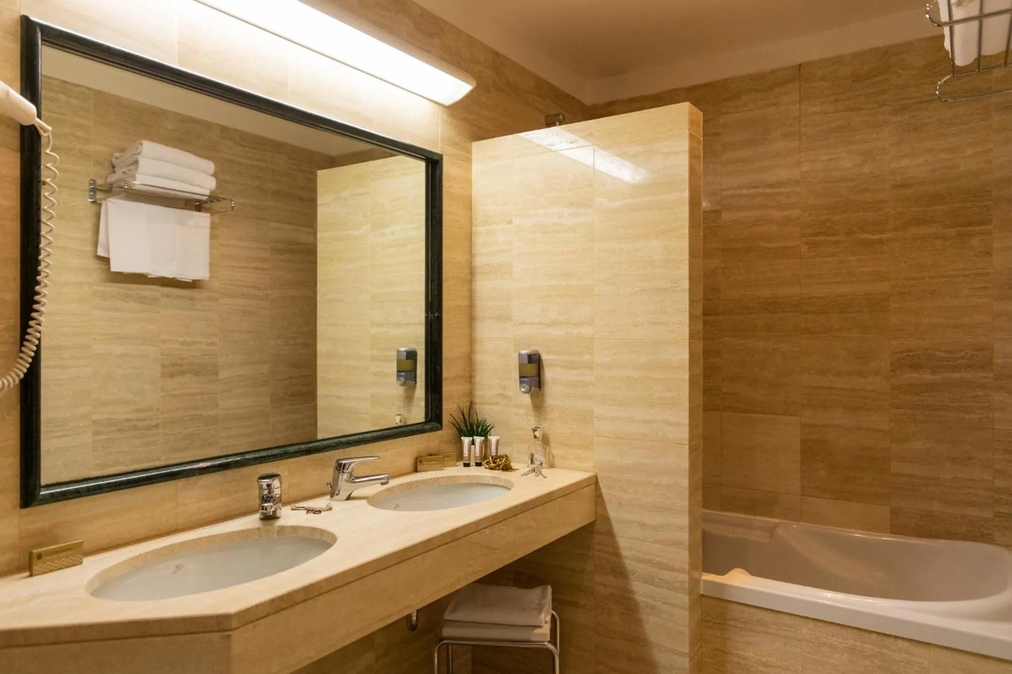 Bathroom in Hotel Alga