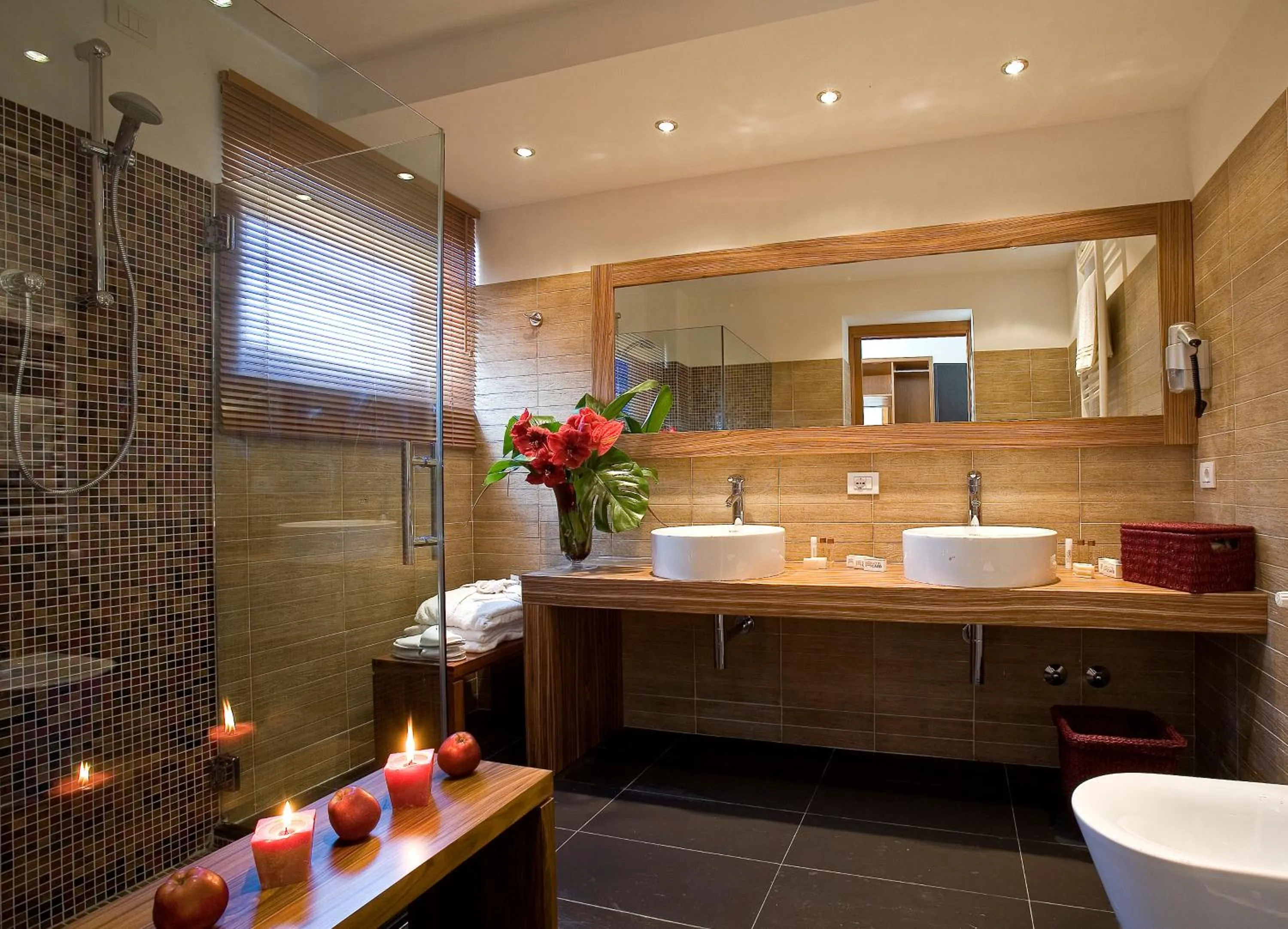 Bathroom in Card International Hotel