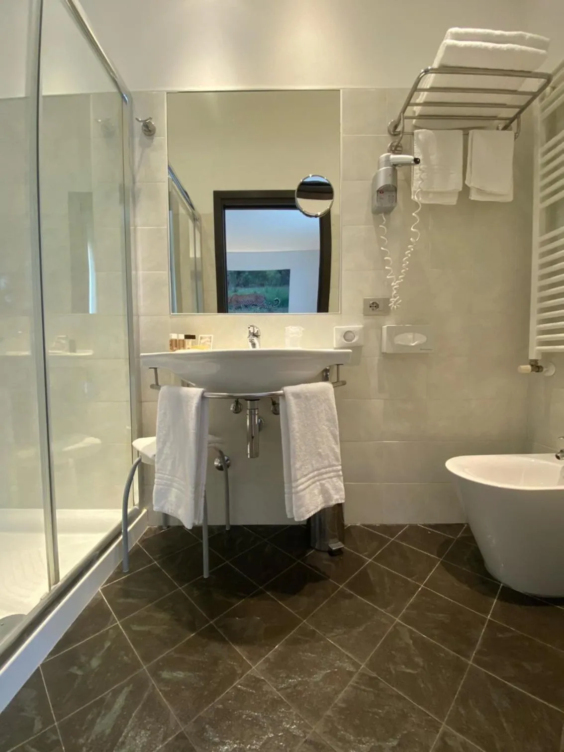 Bathroom in Card International Hotel