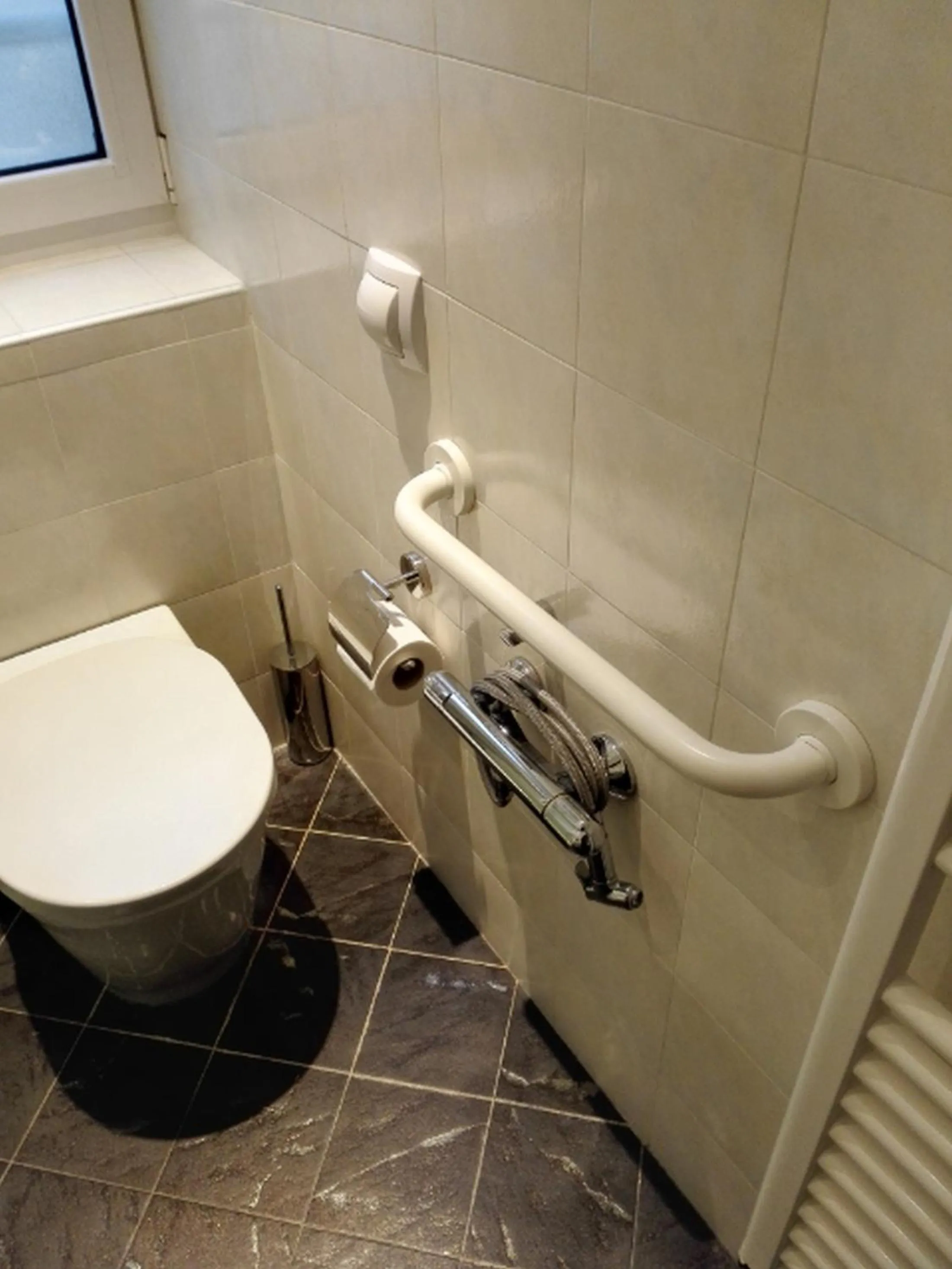 Facility for disabled guests in Card International Hotel