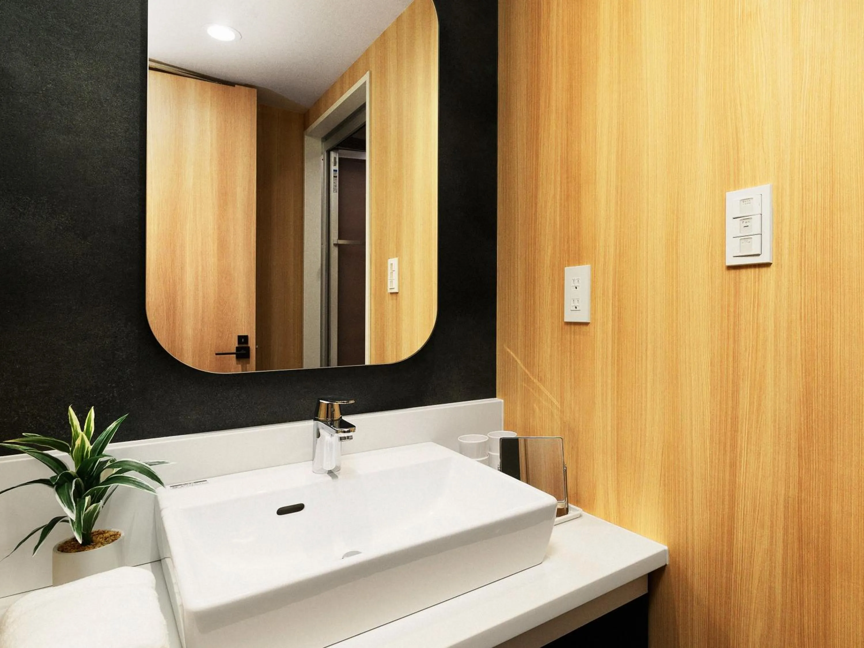 Bathroom in MIMARU Tokyo Station East