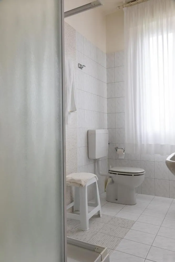 Shower in Hotel Columbia Terme