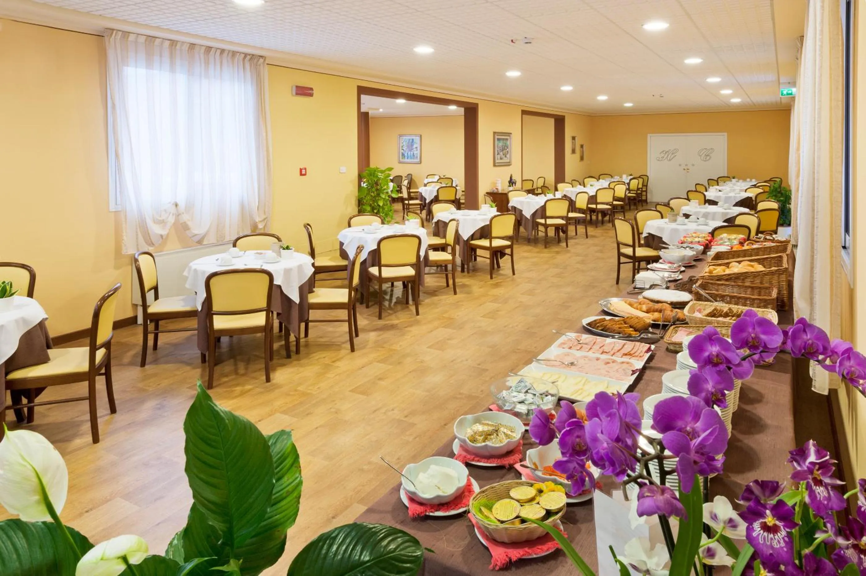 Restaurant/places to eat in Hotel Columbia Terme