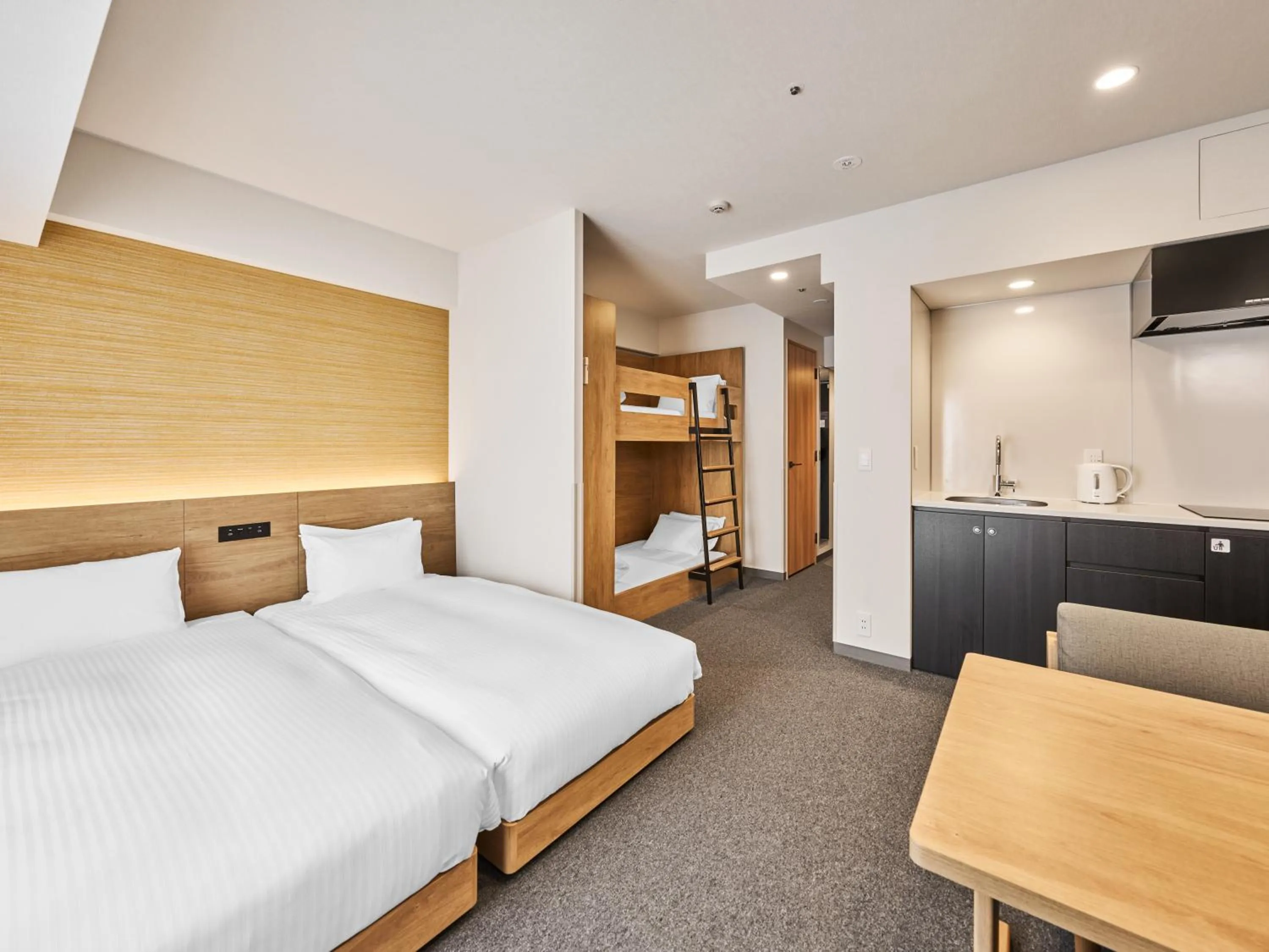 Photo of the whole room, Bed in MIMARU Tokyo Kinshicho