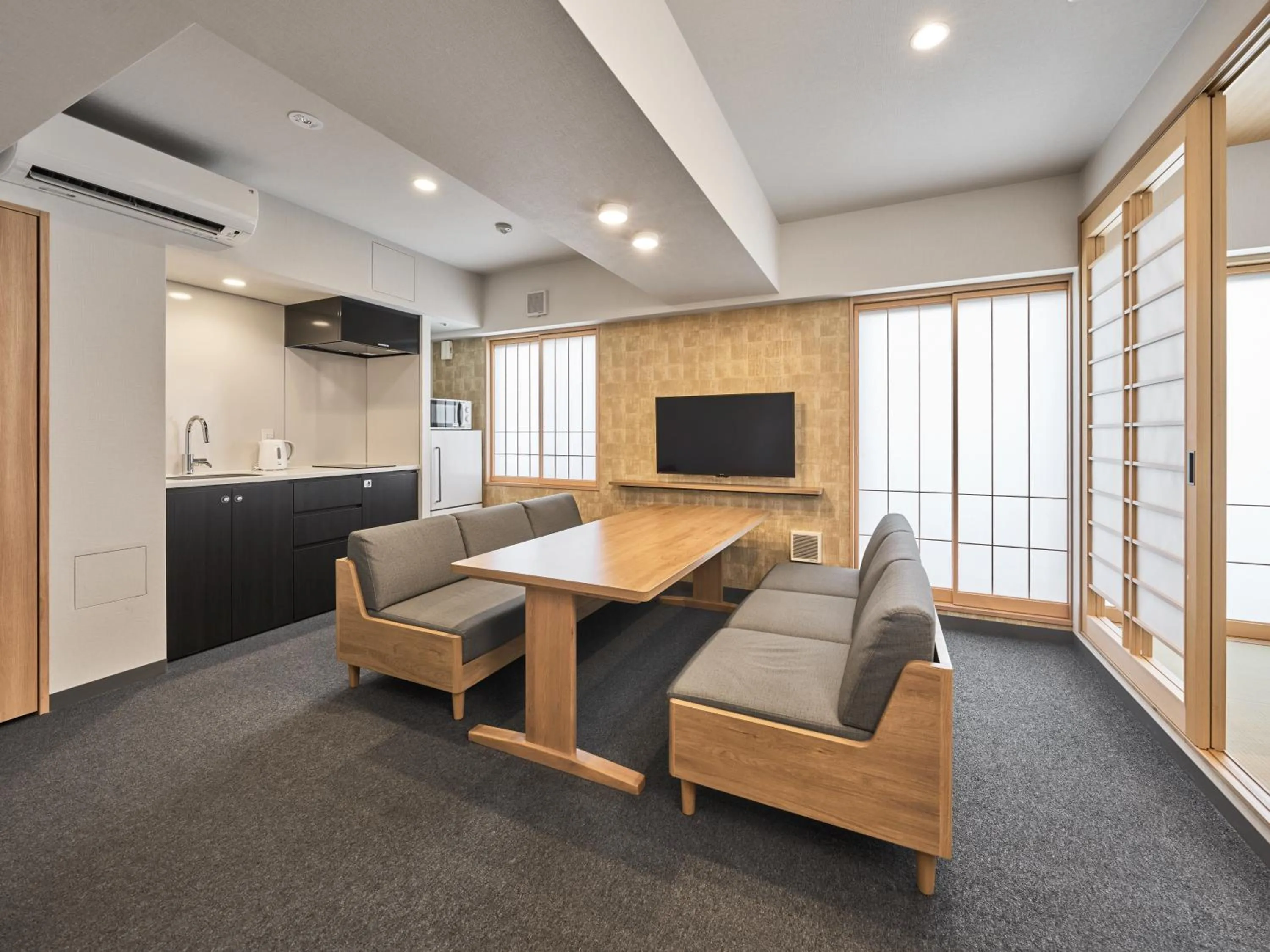 Photo of the whole room in MIMARU Tokyo Kinshicho