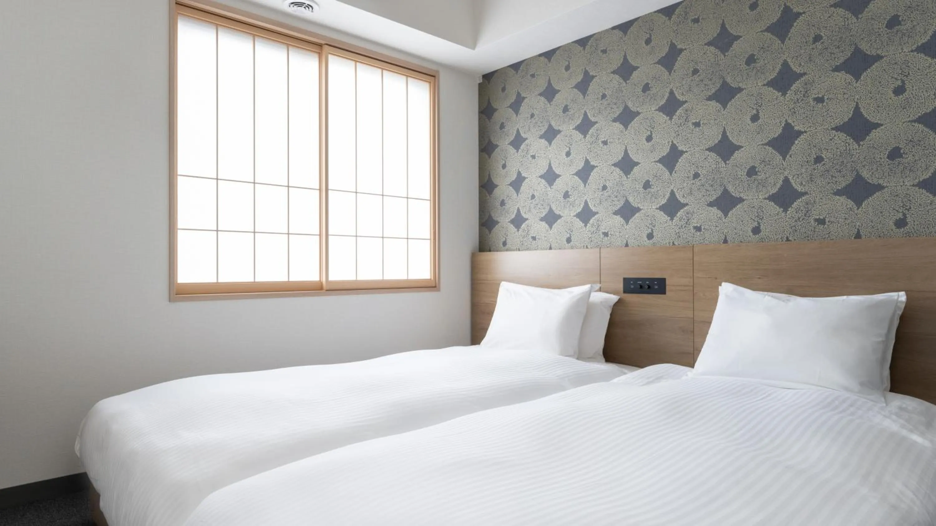 Photo of the whole room, Bed in MIMARU Tokyo Kinshicho