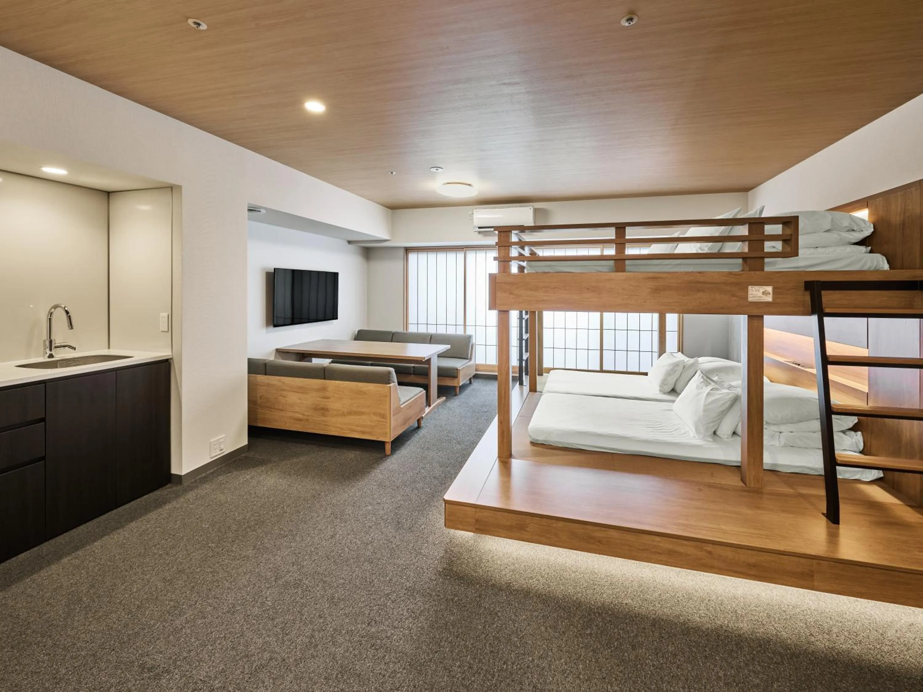 Photo of the whole room, Bed in MIMARU Tokyo Kinshicho