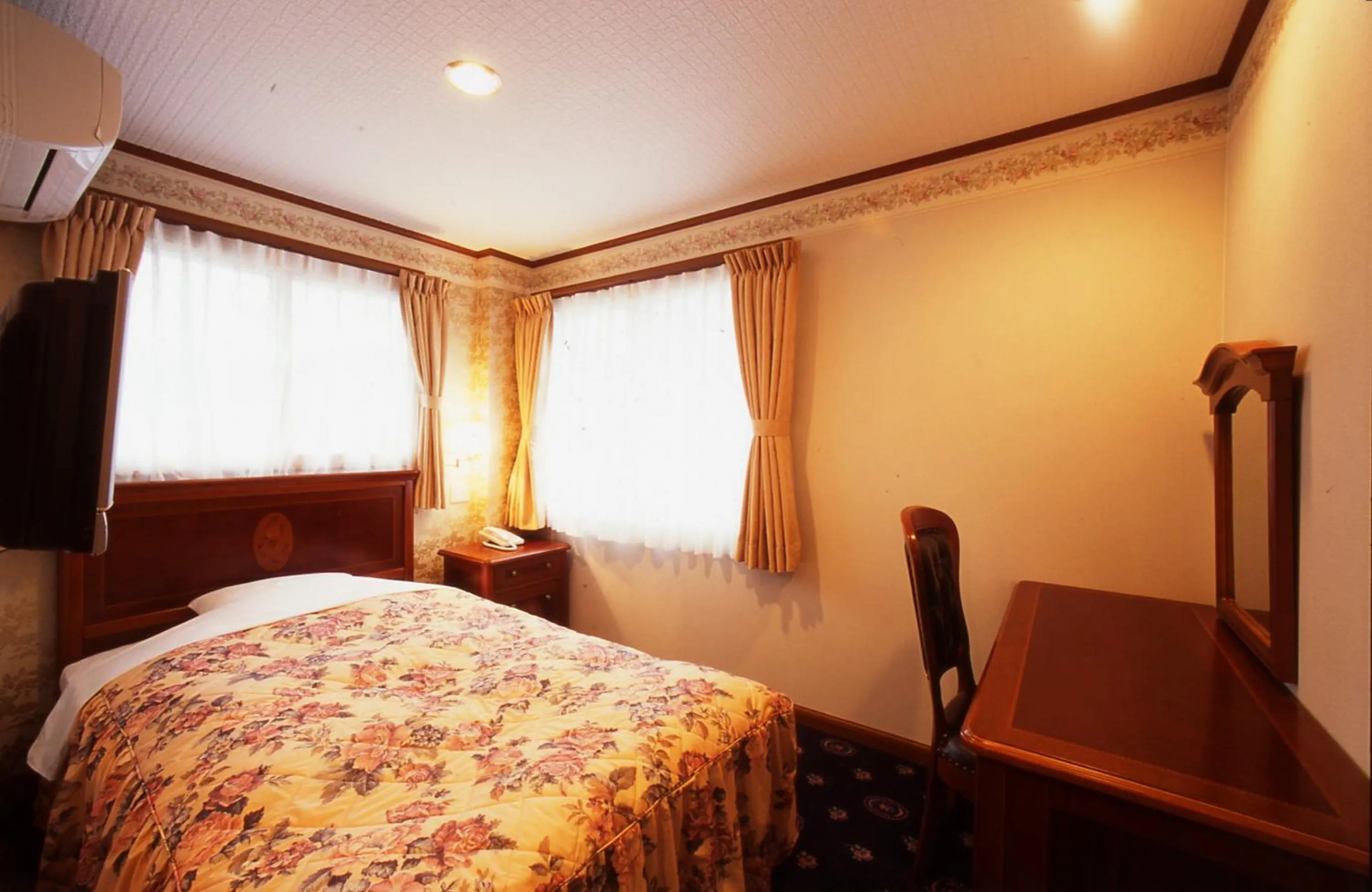 Photo of the whole room, Bed in Beppu Station Hotel
