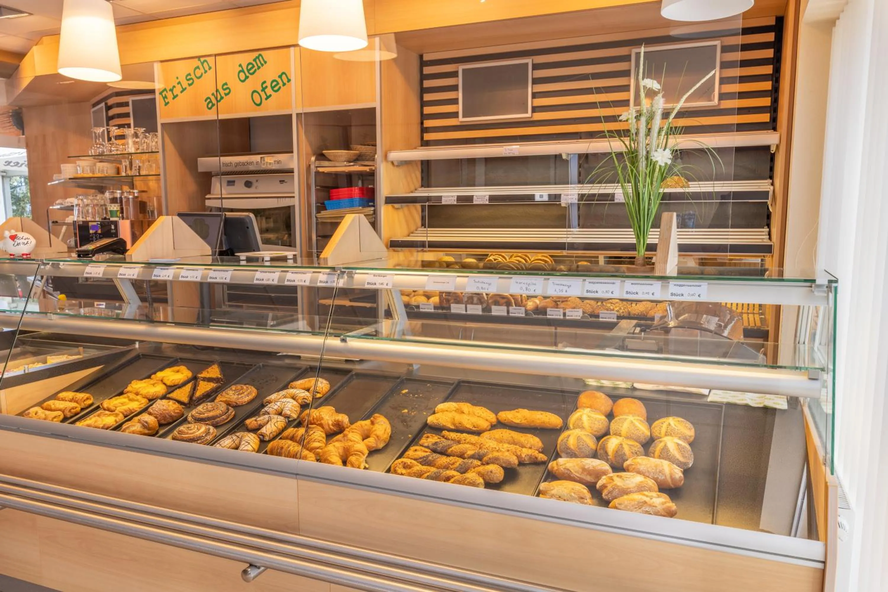 Restaurant/places to eat in Gästehaus Kleeberger