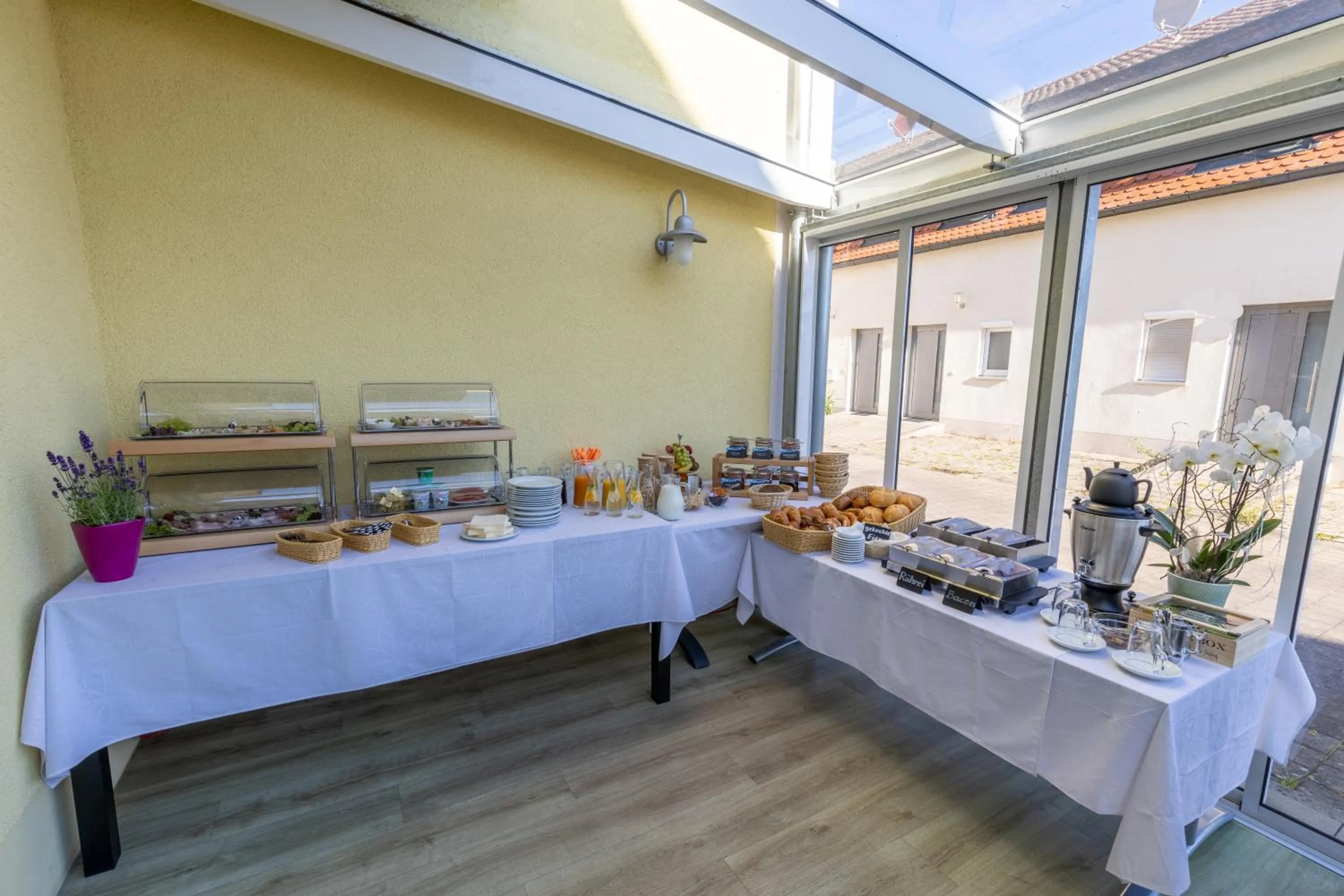 Breakfast in Gästehaus Kleeberger