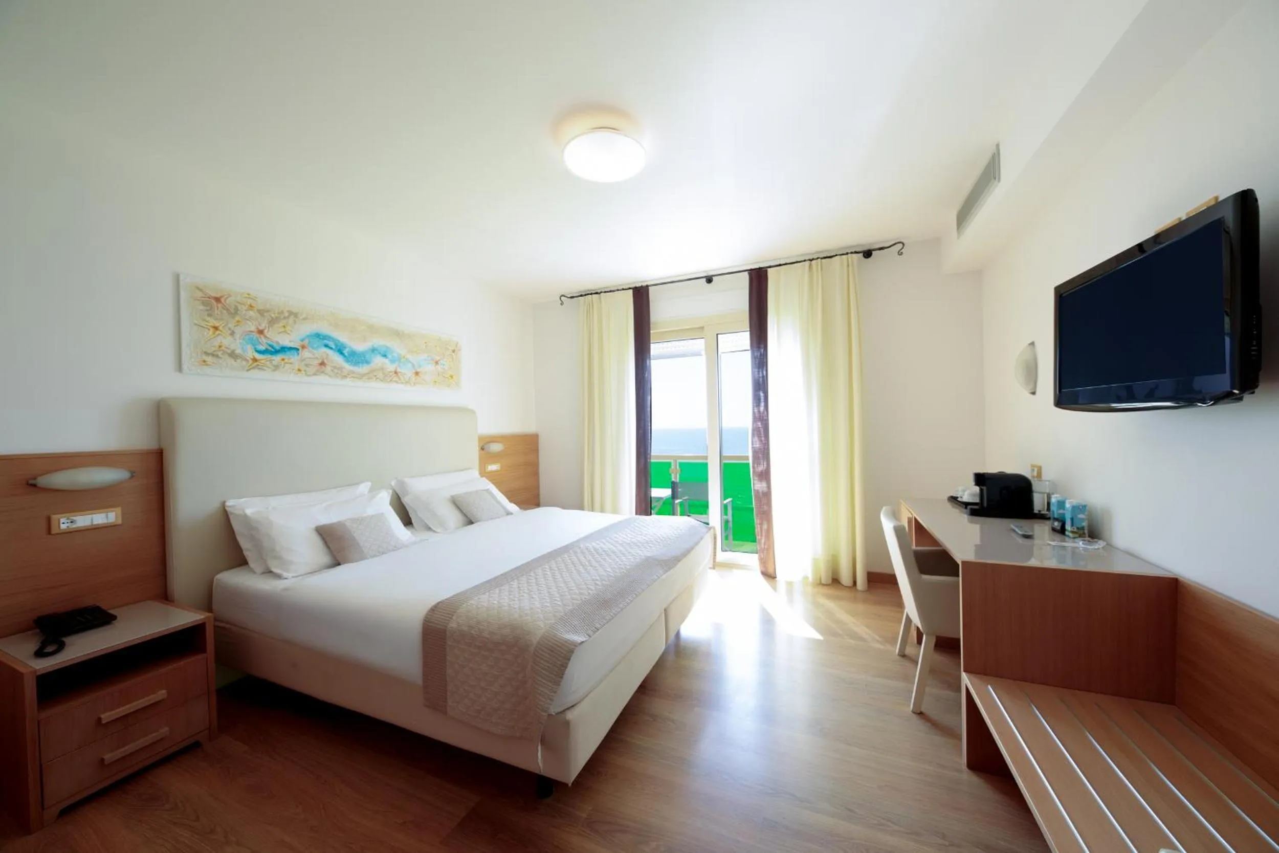 Bedroom, Bed in Hotel Bristol