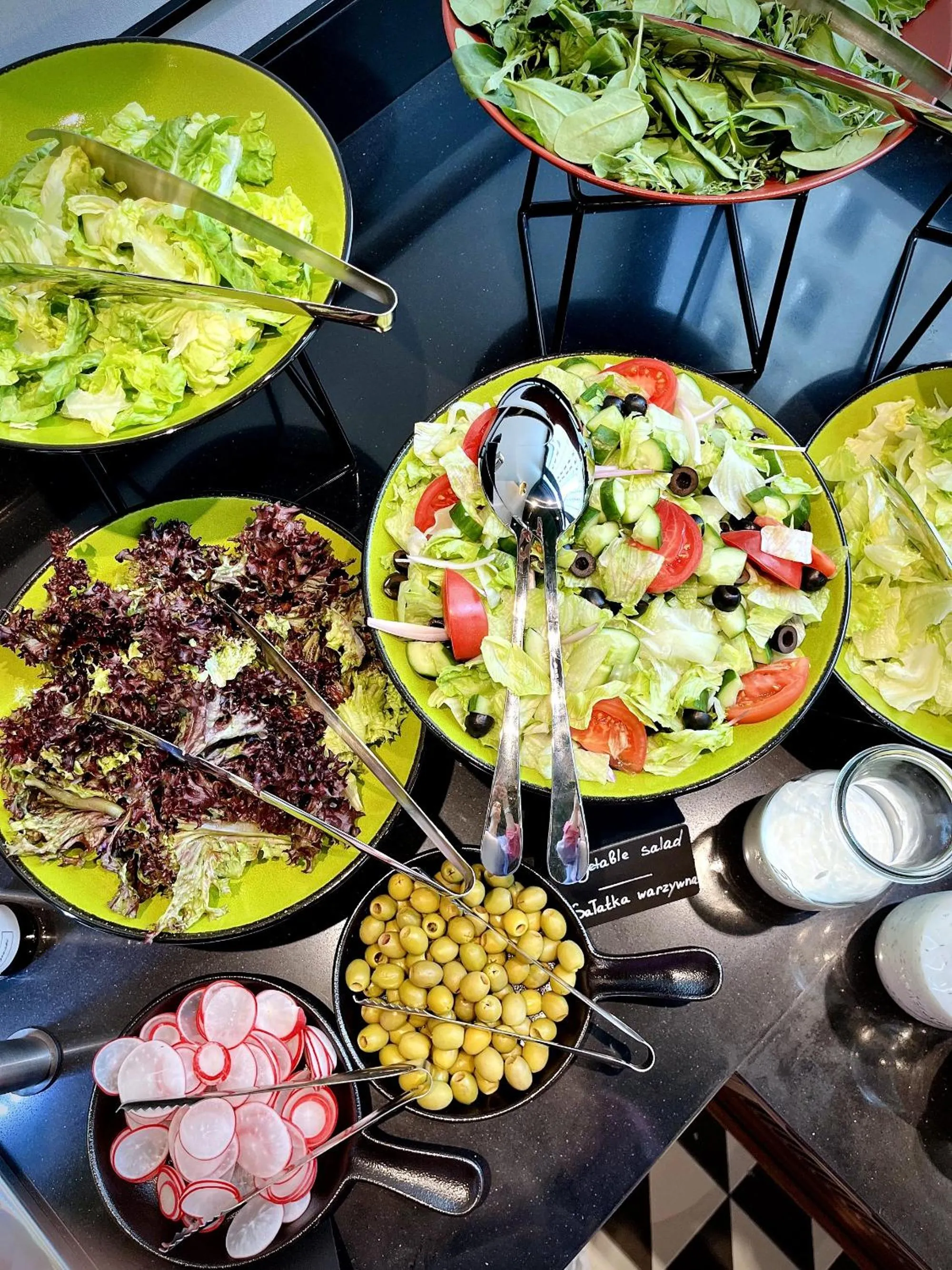 Restaurant/places to eat in Royal Tulip Warsaw Centre