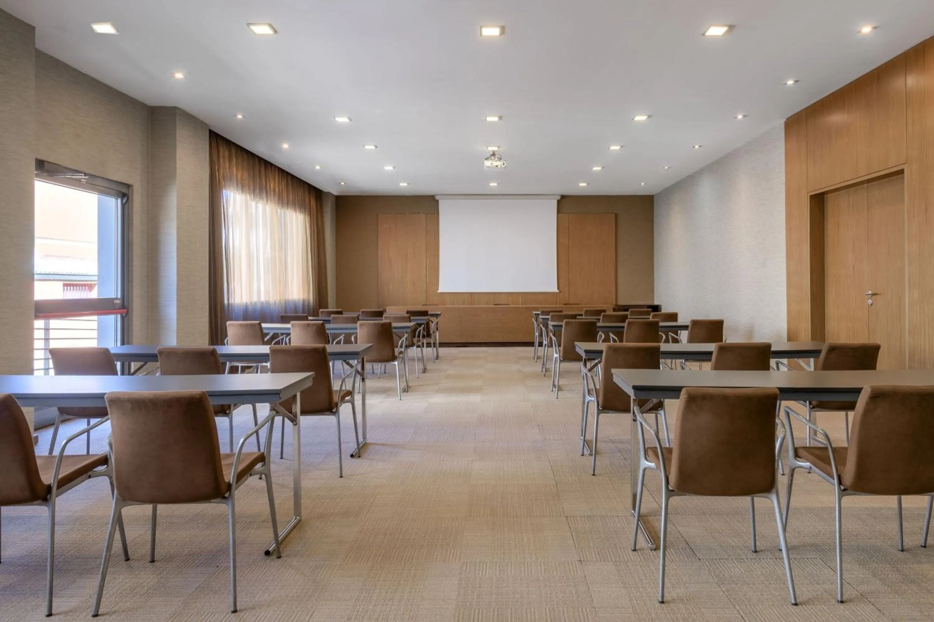 Meeting/conference room in AC Hotel Vicenza by Marriott