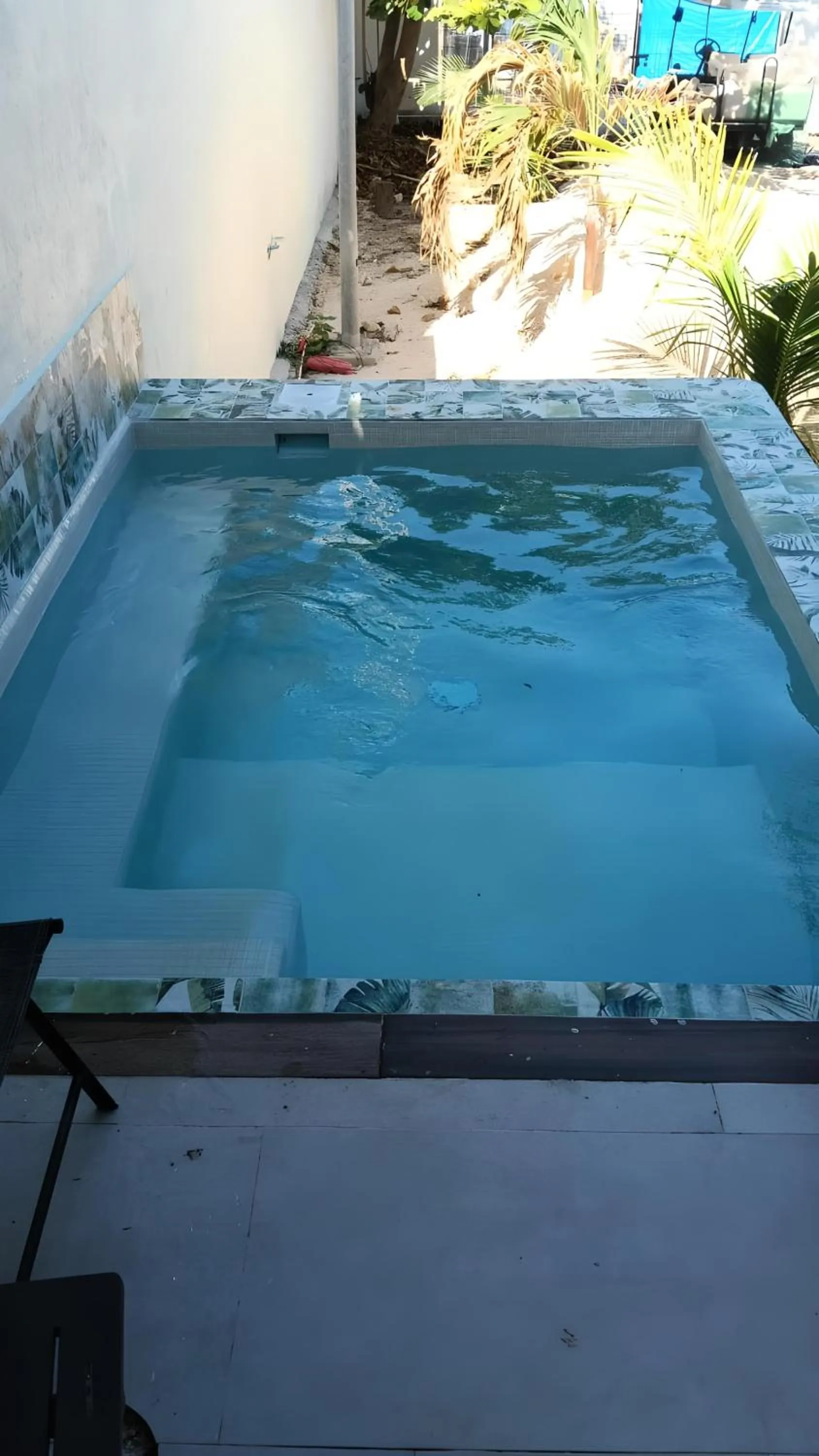 Swimming pool in Villas Amanecer by Andiani Travel