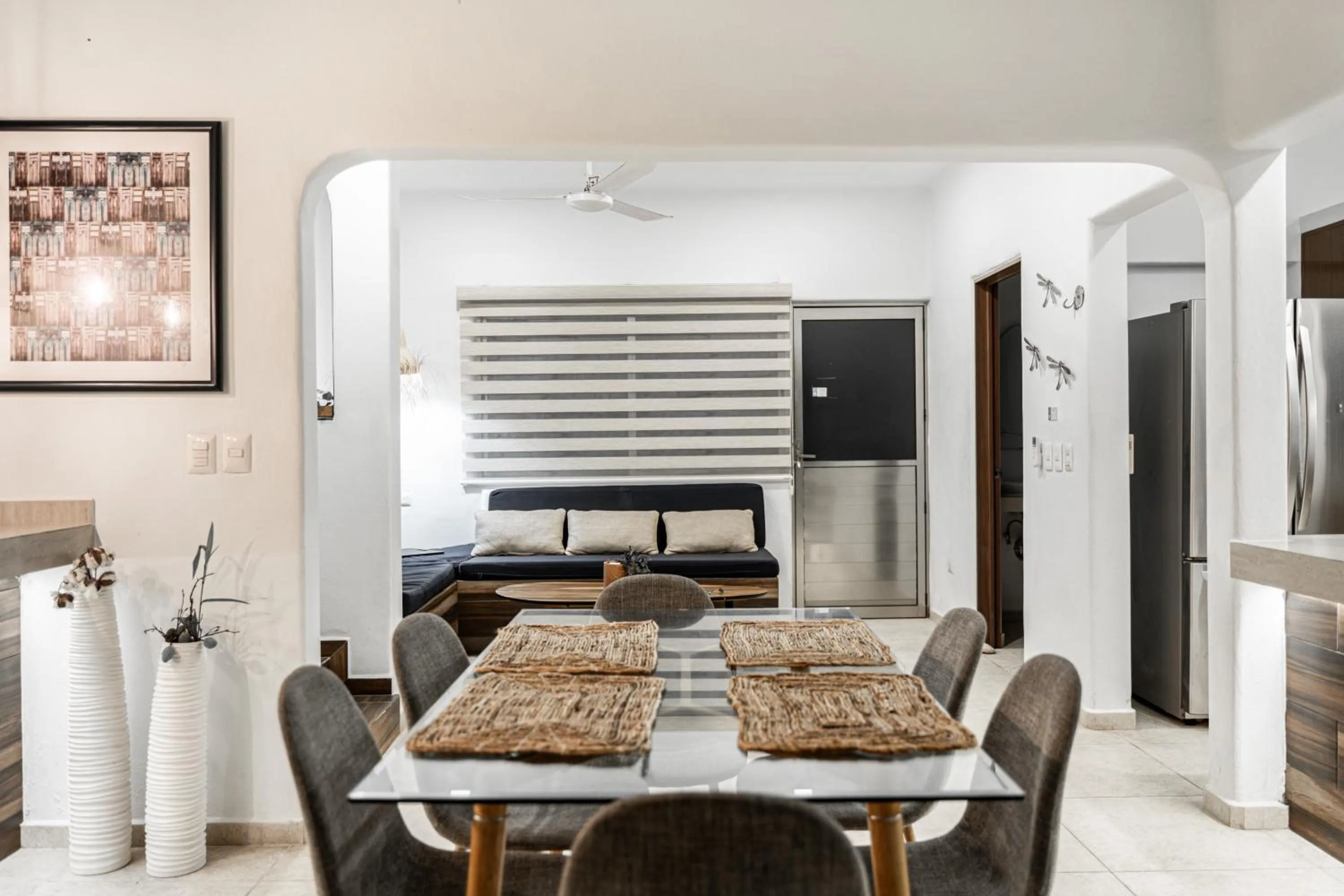 Dining area in Villas Amanecer by Andiani Travel