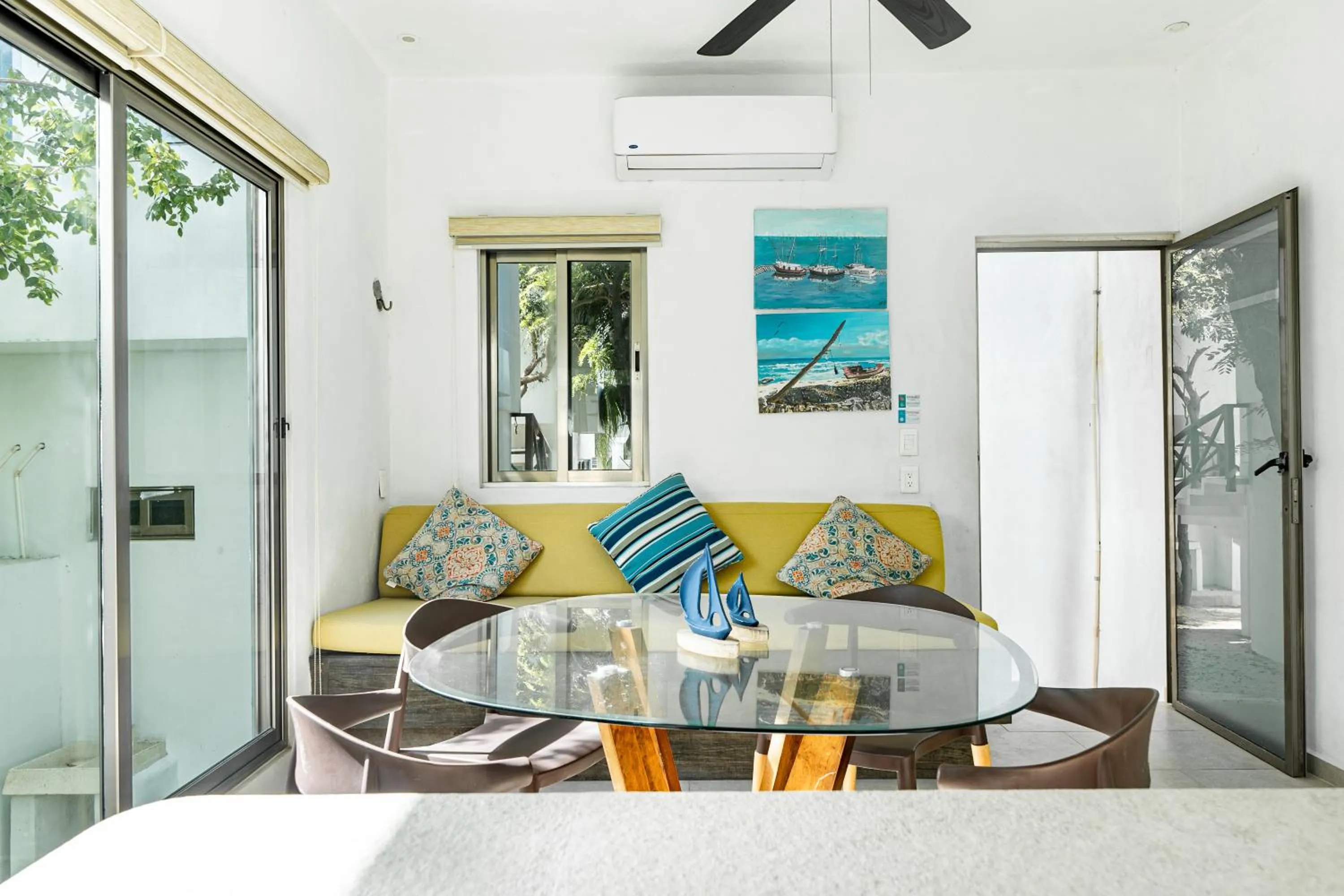 Living room in Villas Amanecer by Andiani Travel