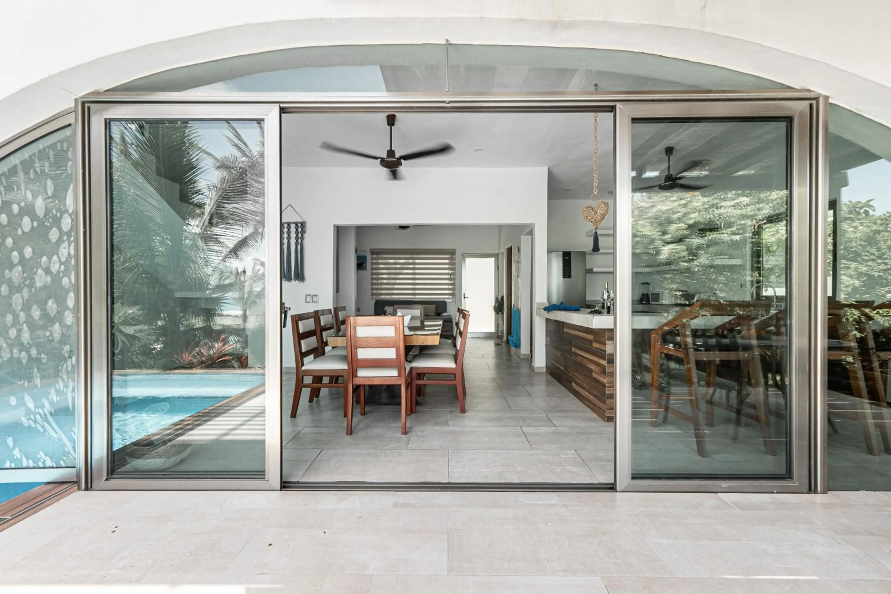 Dining area in Villas Amanecer by Andiani Travel