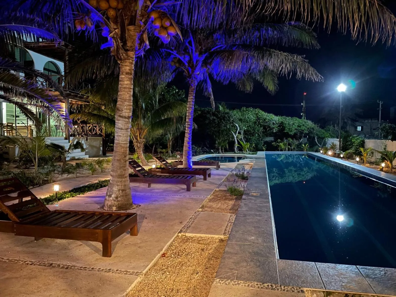 Night in Villas Amanecer by Andiani Travel