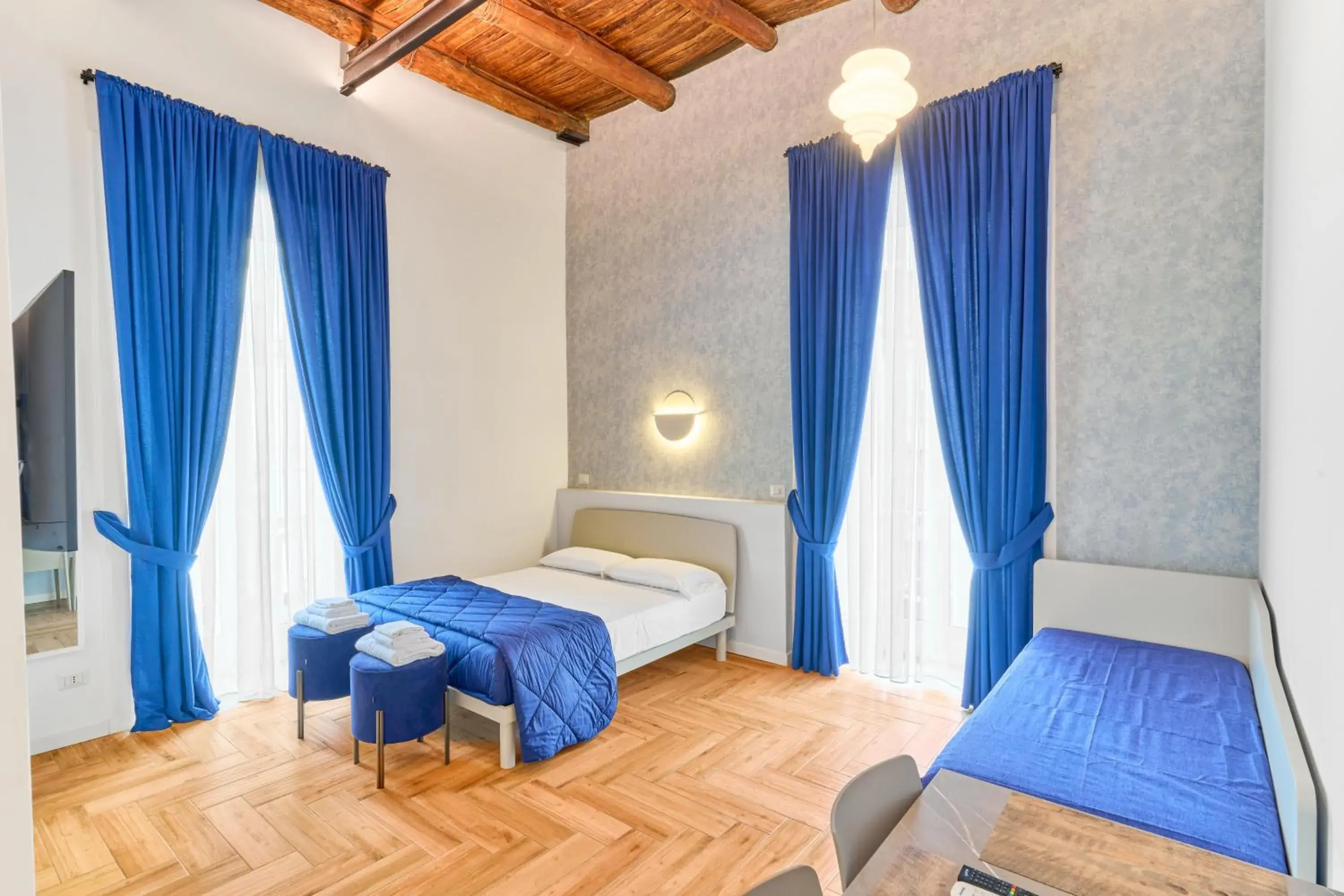 Quadruple Room with Balcony in Toto e Peppino Luxury Rooms Quadruple Room with Balcony in Toto e Peppino Luxury Rooms