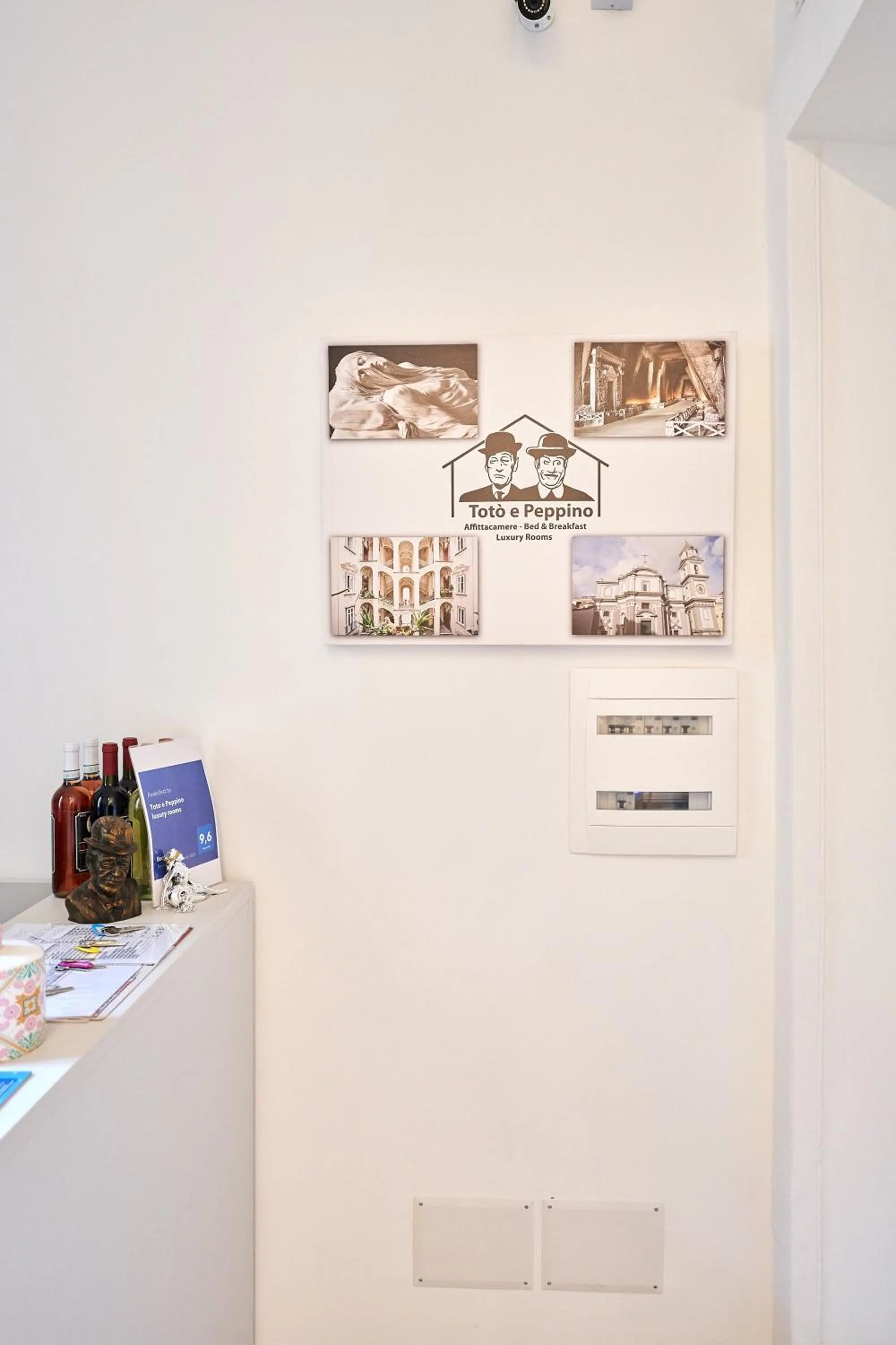 Lobby or reception in Toto e Peppino Luxury Rooms