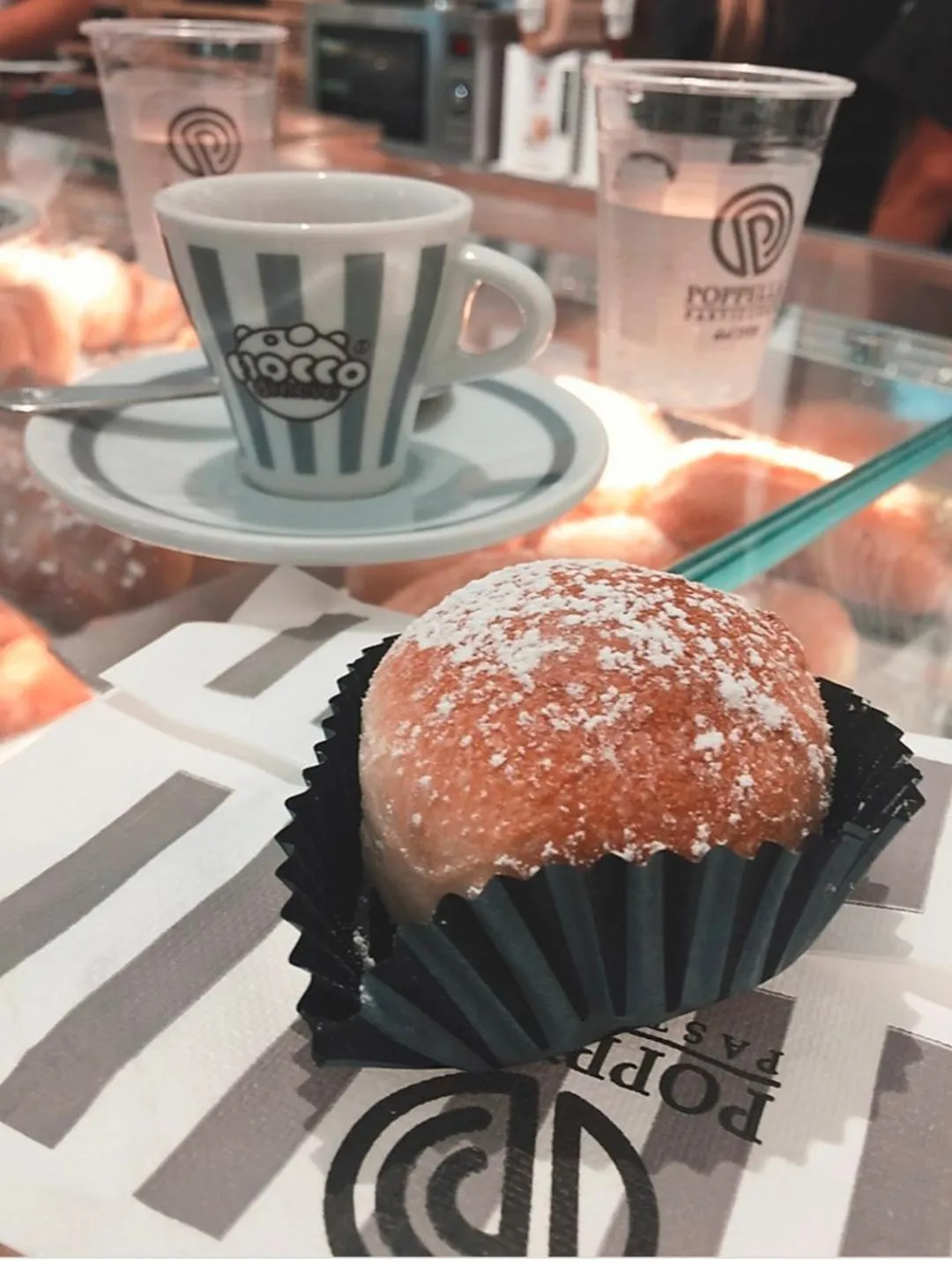 Food and drinks in Toto e Peppino Luxury Rooms