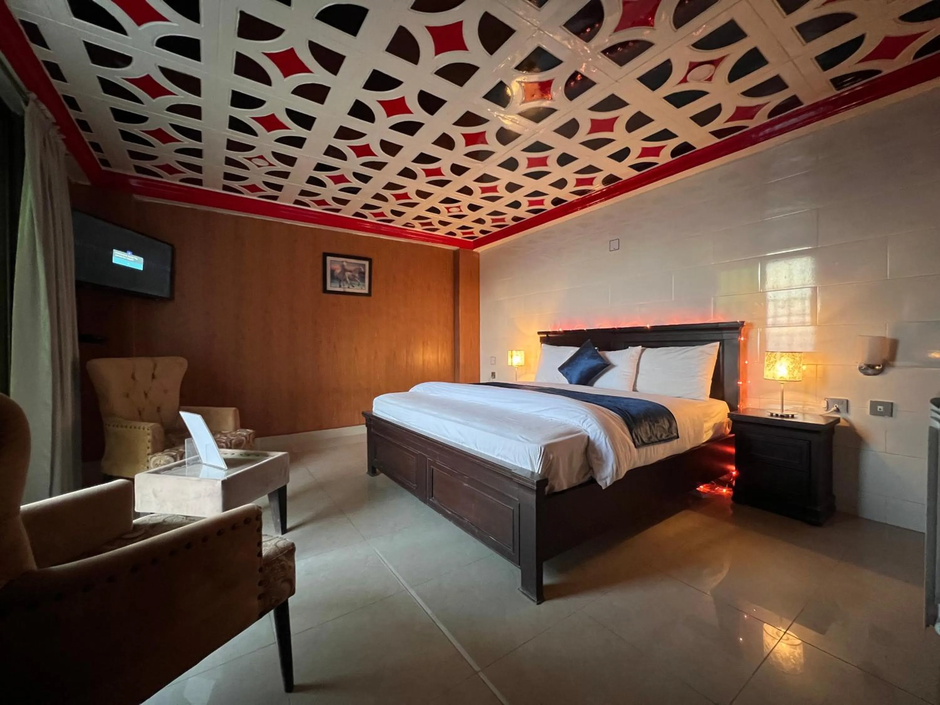 Shagufta Hotel Murree