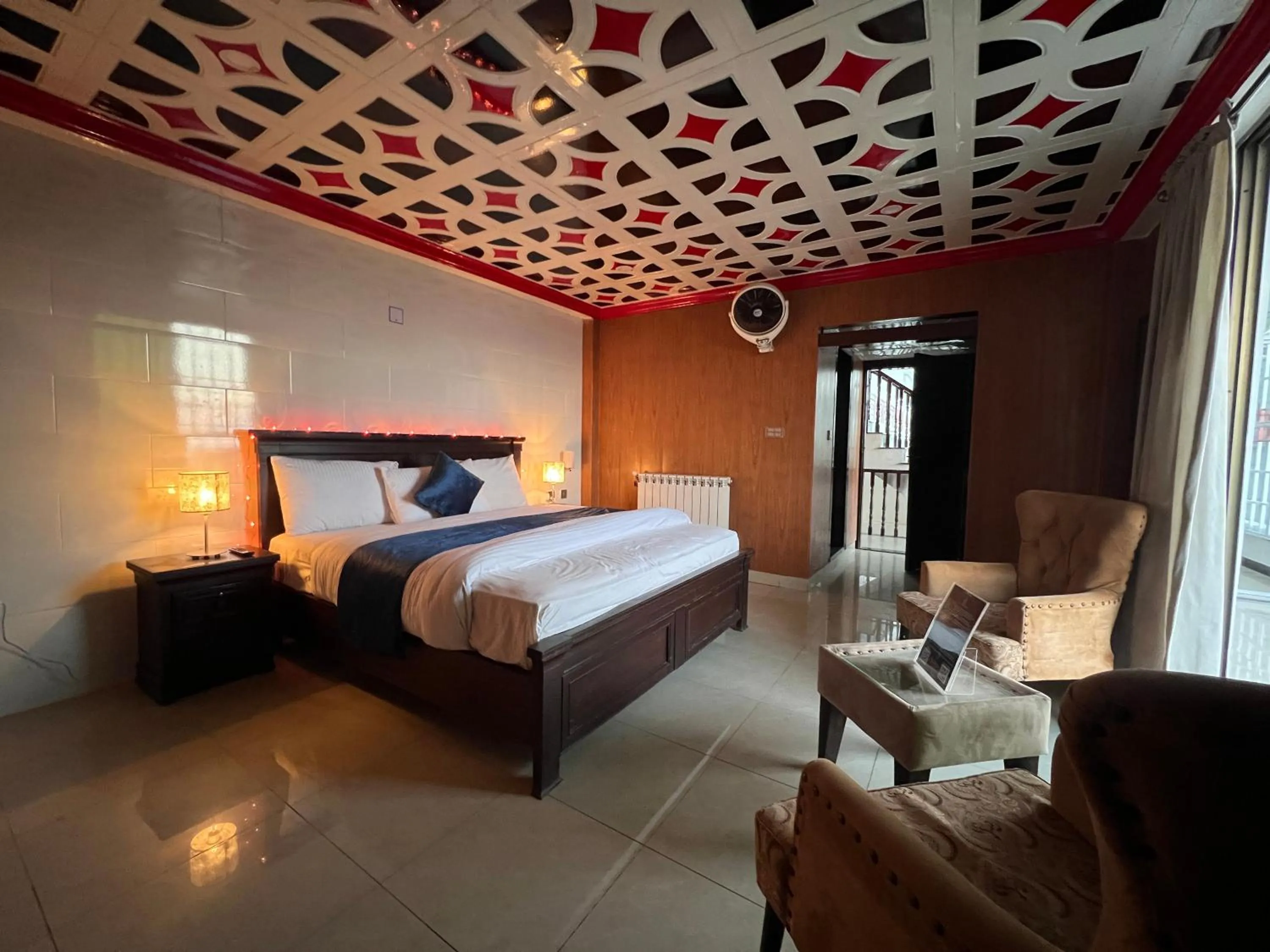 Shagufta Hotel Murree