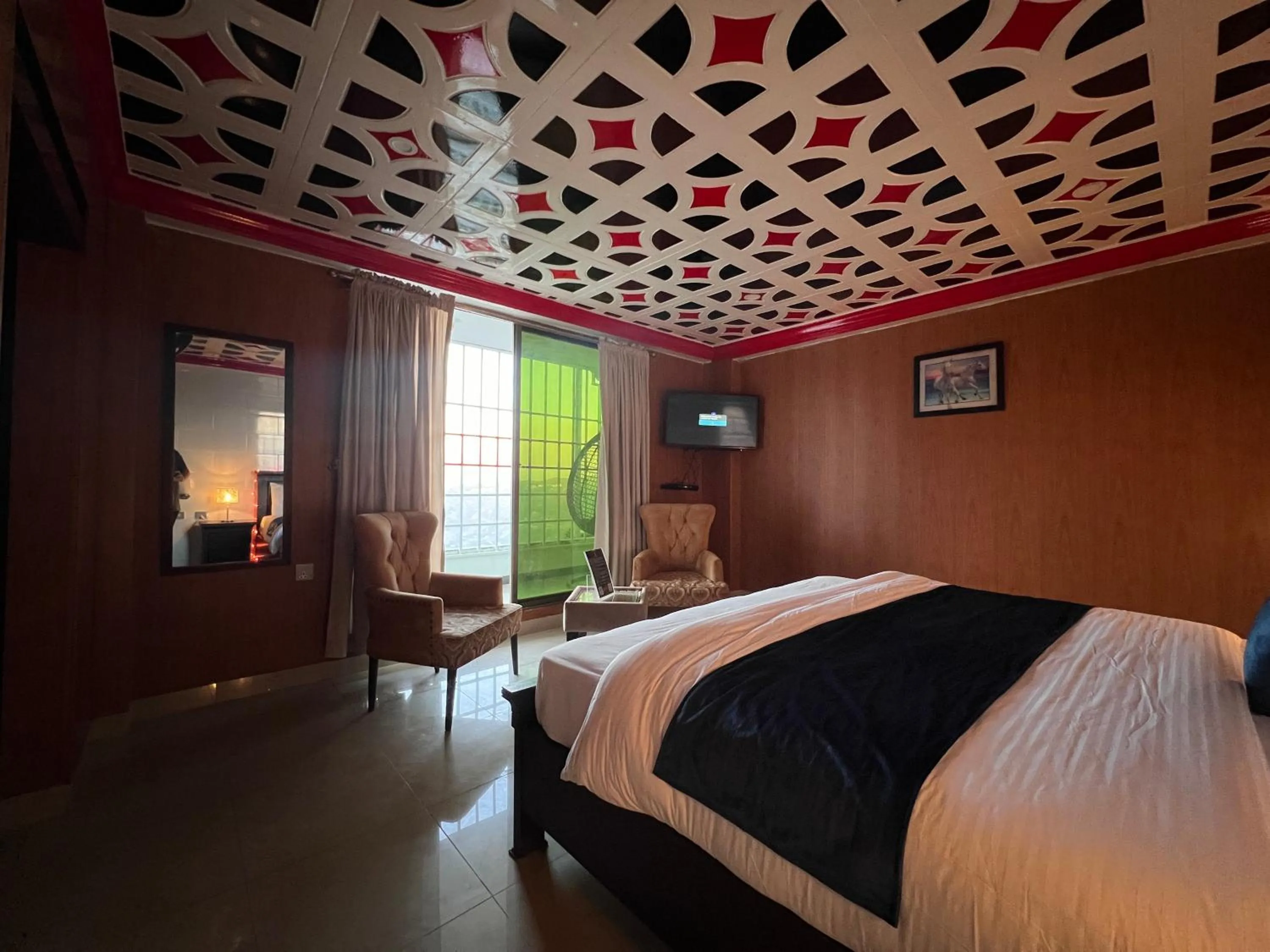 Shagufta Hotel Murree