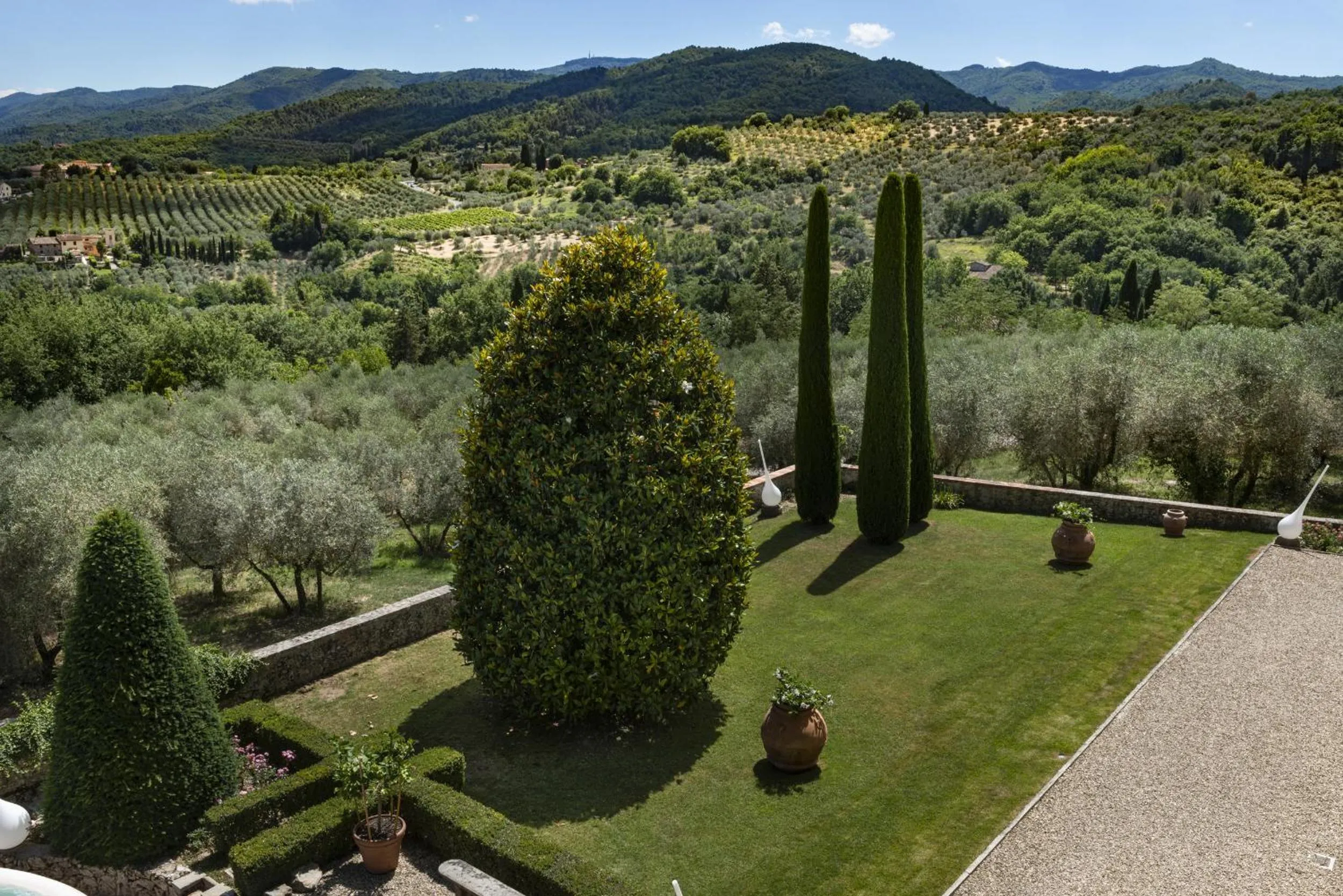 Garden view in Palagina la dimora