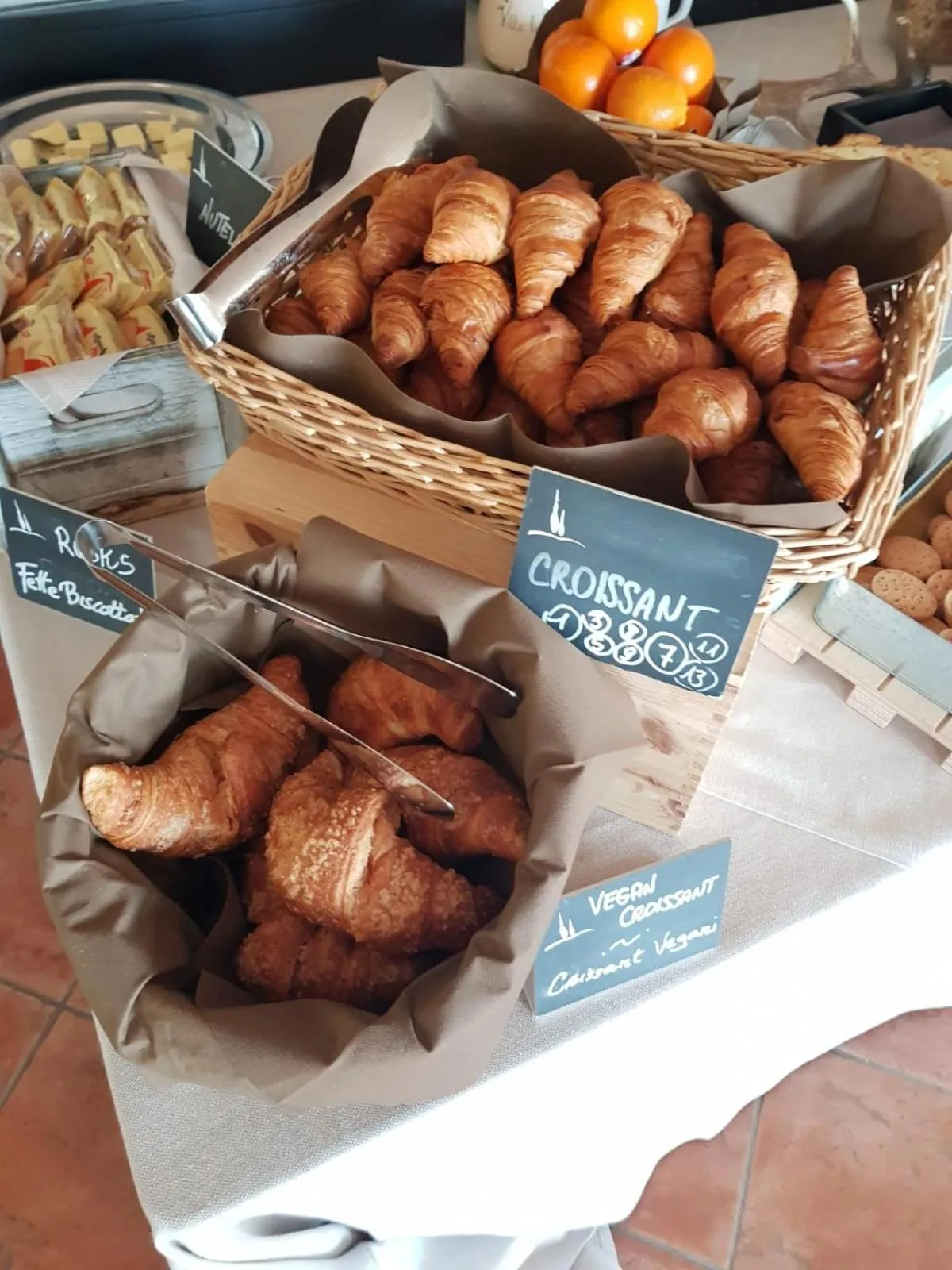 Buffet breakfast in Palagina la dimora