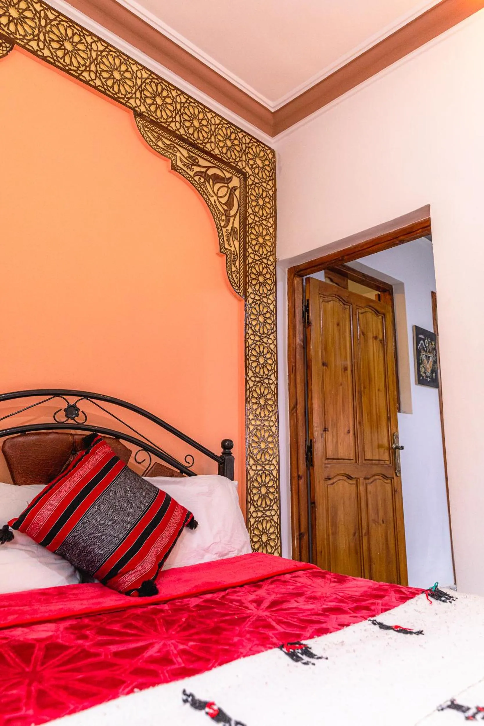 Shower, Bed in Amazigh Family Riad