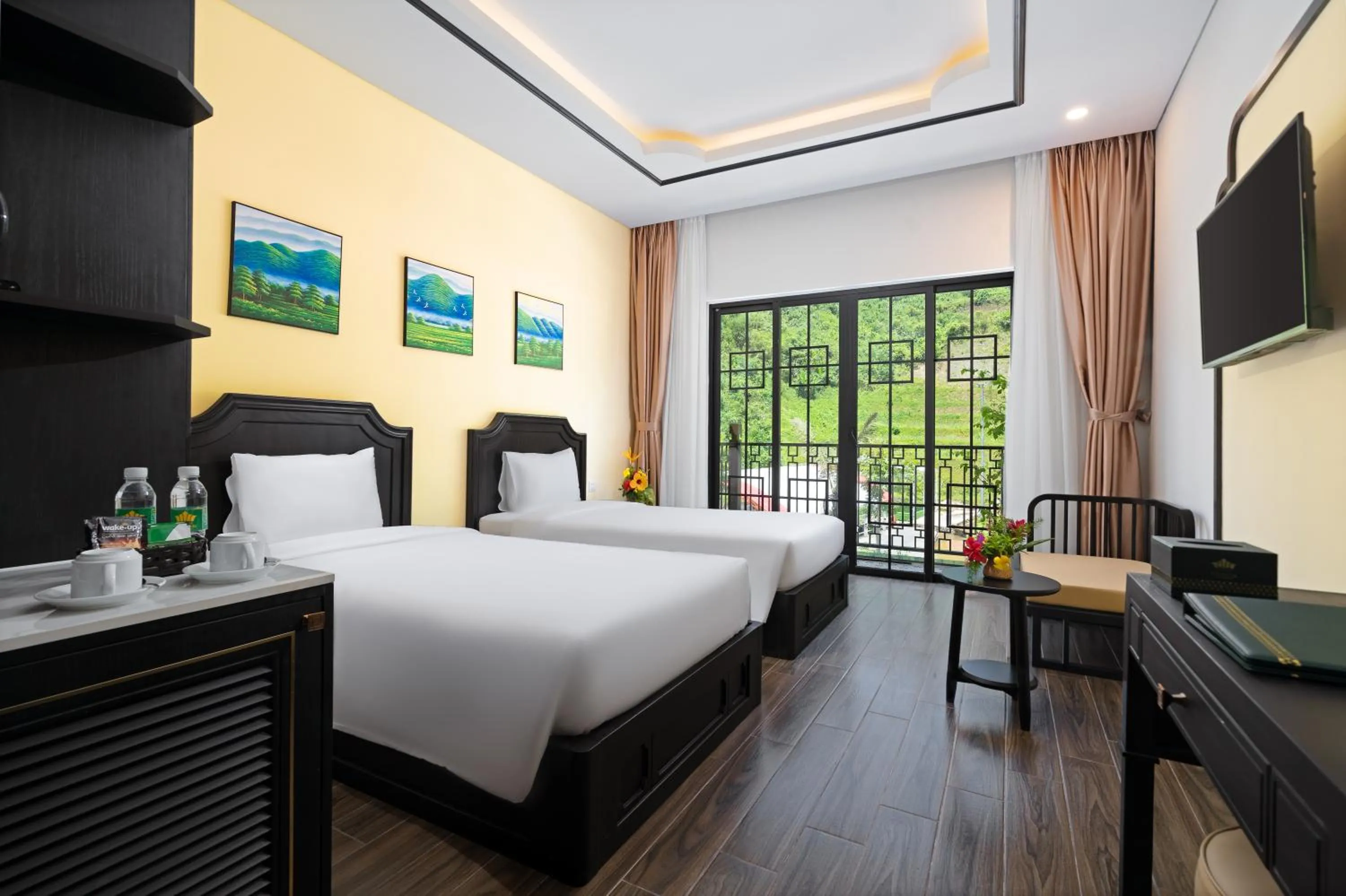 Bedroom, Bed in Fivitel Cổng Trời Đông Giang - Fivitel Đông Giang Heaven's Gate