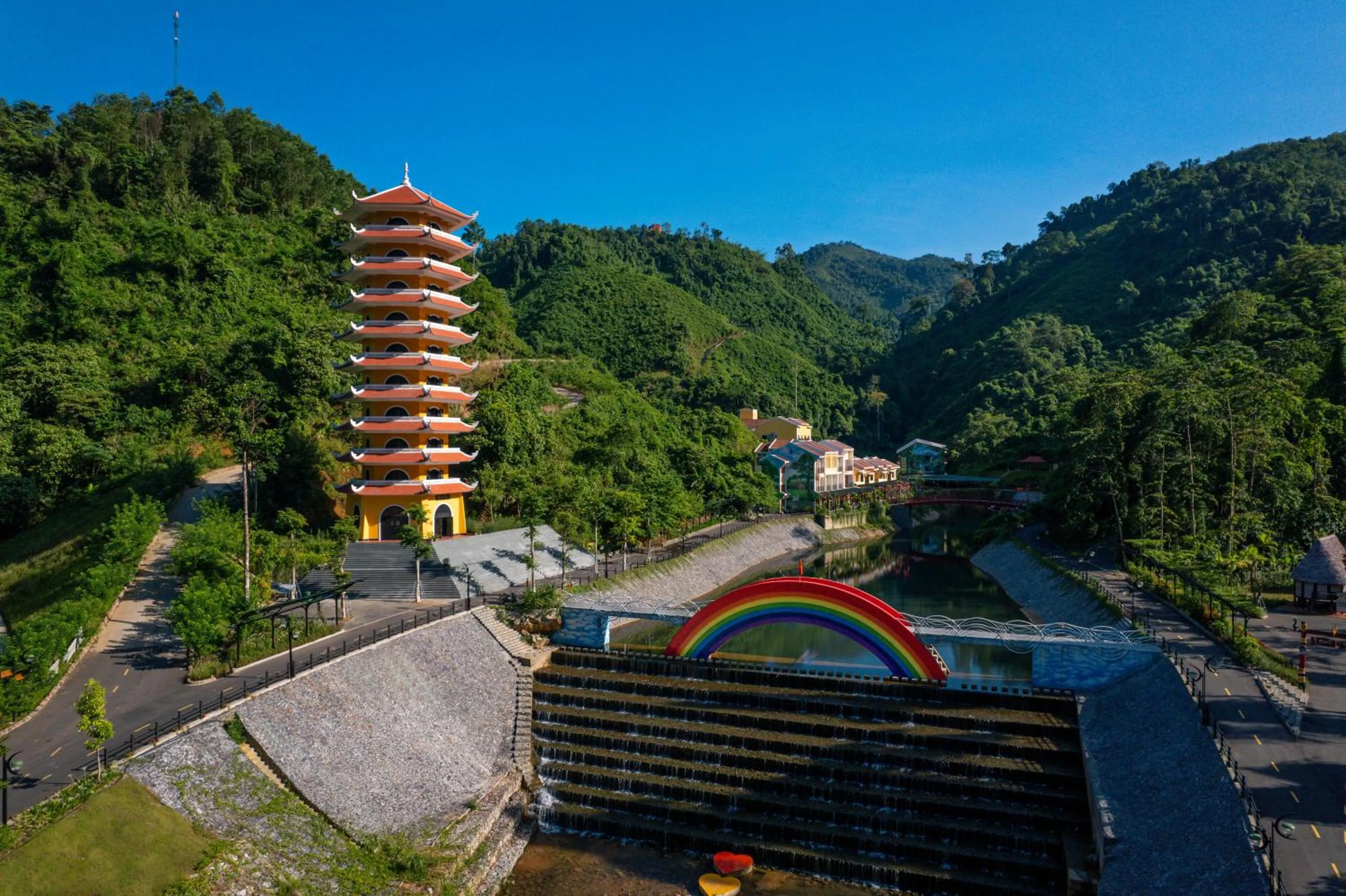 Day in Fivitel Cổng Trời Đông Giang - Fivitel Đông Giang Heaven's Gate