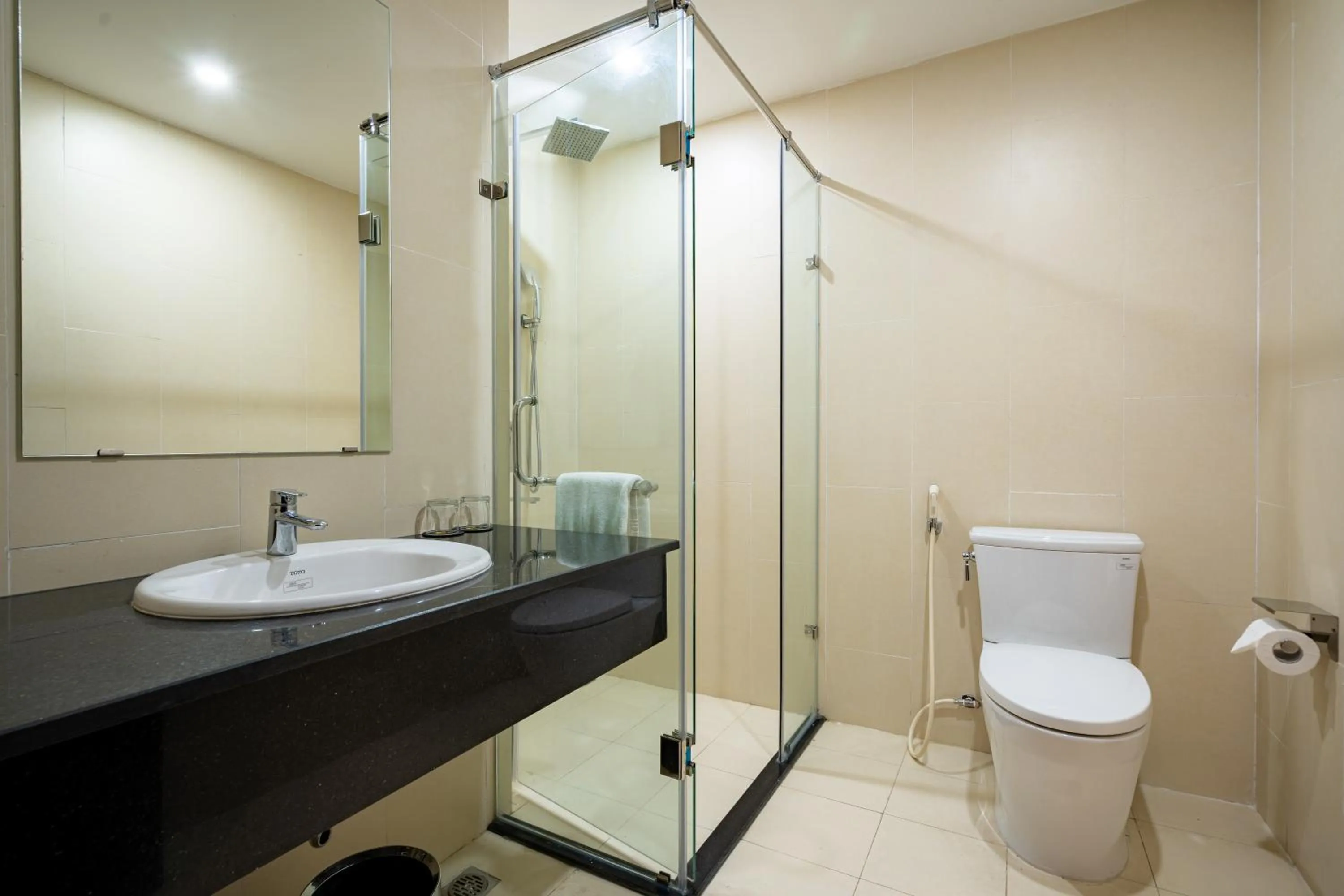 Bathroom in Fivitel Cổng Trời Đông Giang - Fivitel Đông Giang Heaven's Gate