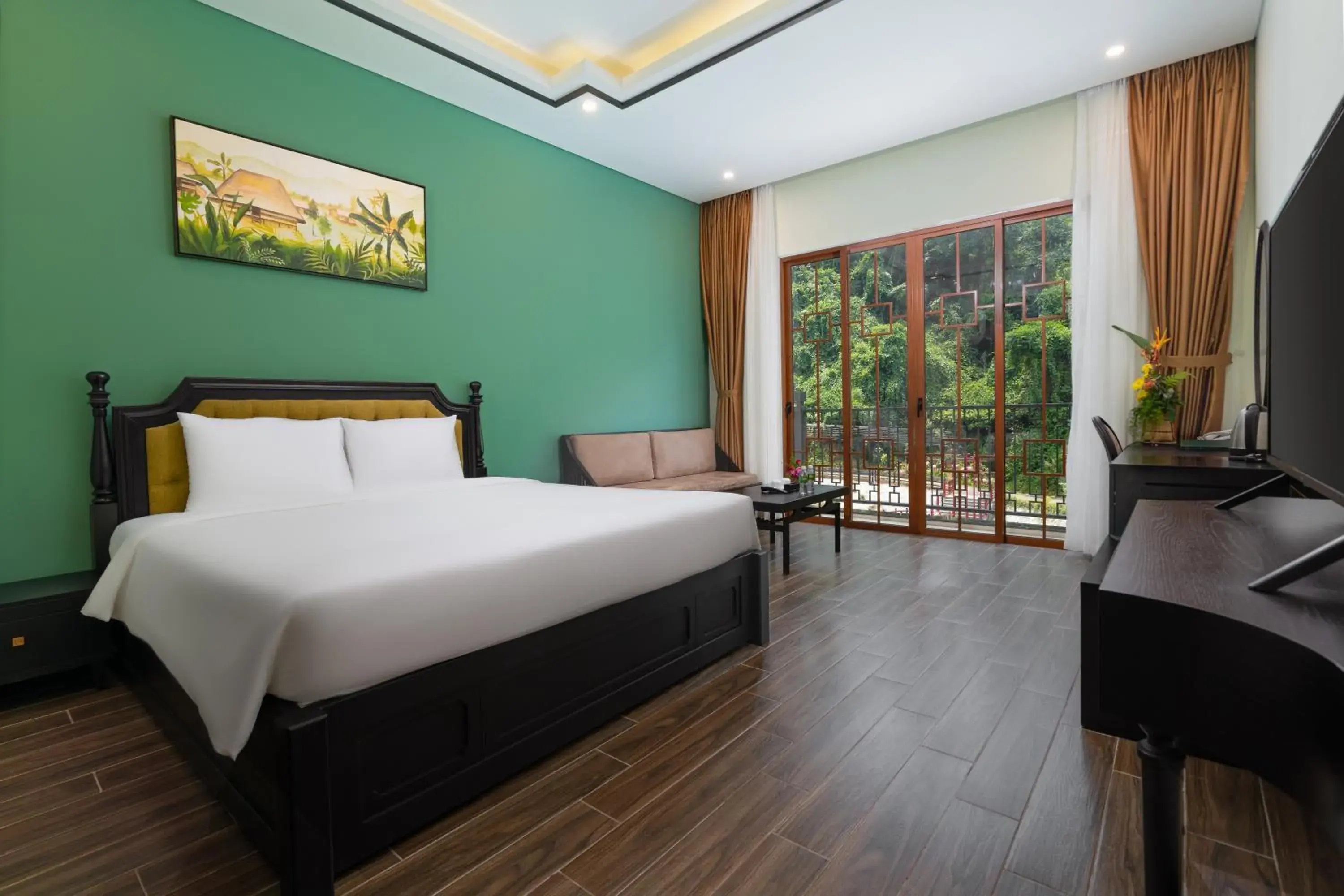 Deluxe Double Room with Balcony in Fivitel Cổng Trời Đông Giang - Fivitel Đông Giang Heaven's Gate Deluxe Double Room with Balcony in Fivitel Cổng Trời Đông Giang - Fivitel Đông Giang Heaven's Gate